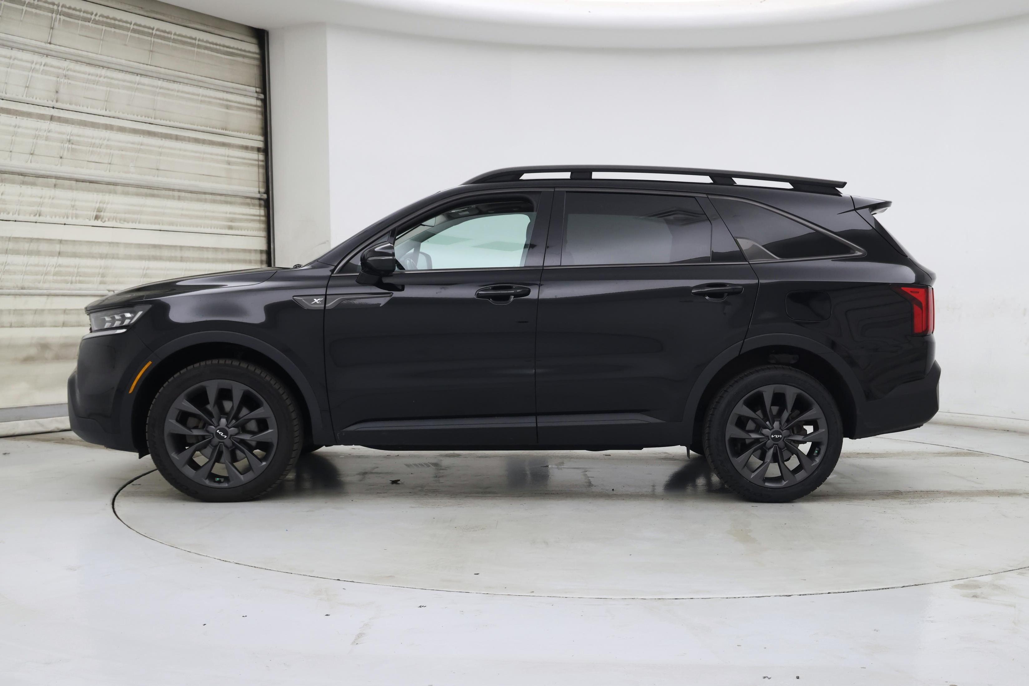 Thumbnail: 2022 Kia Sorento - 3