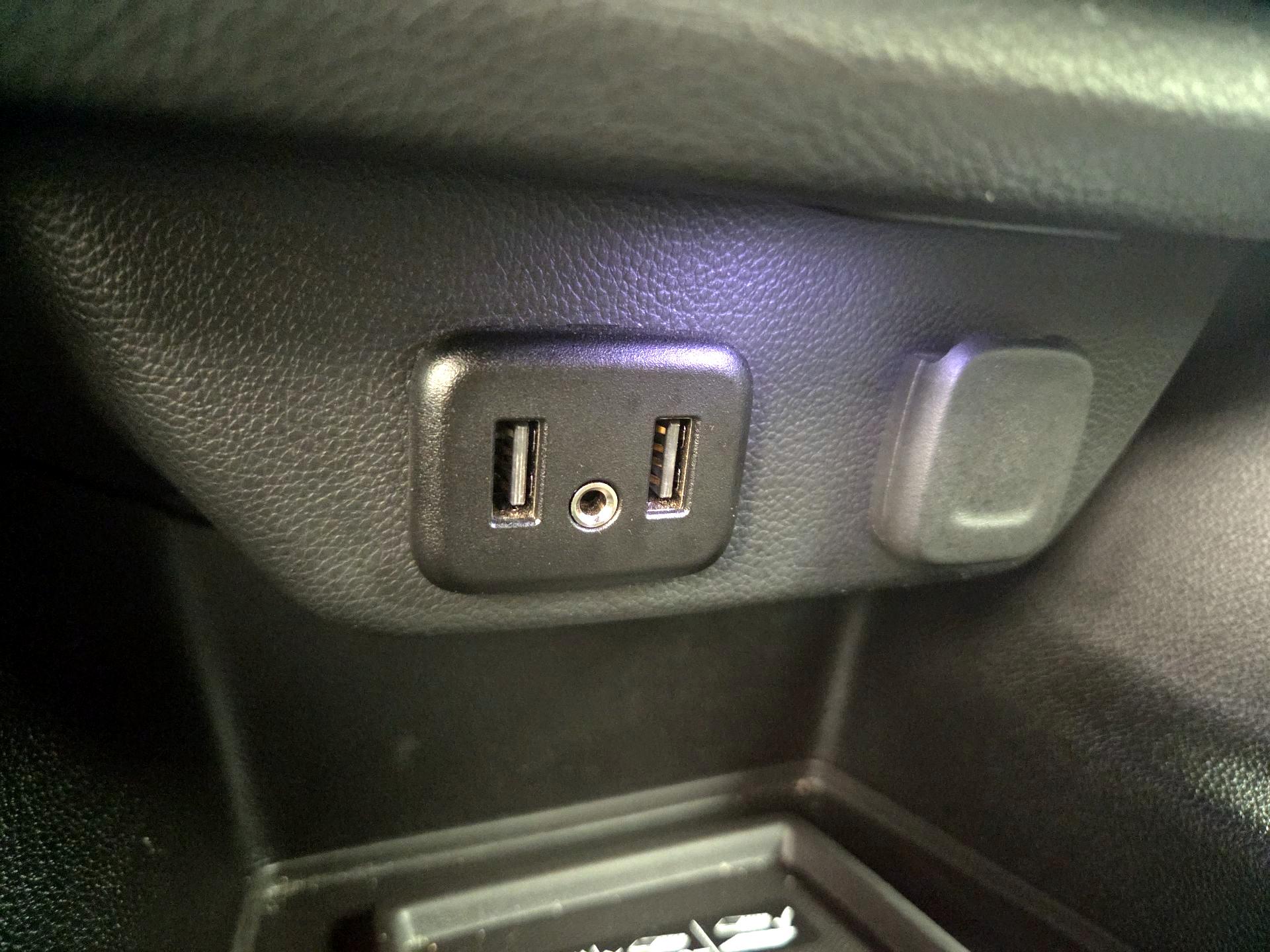 Thumbnail: 2023 Chevrolet Traverse - 18