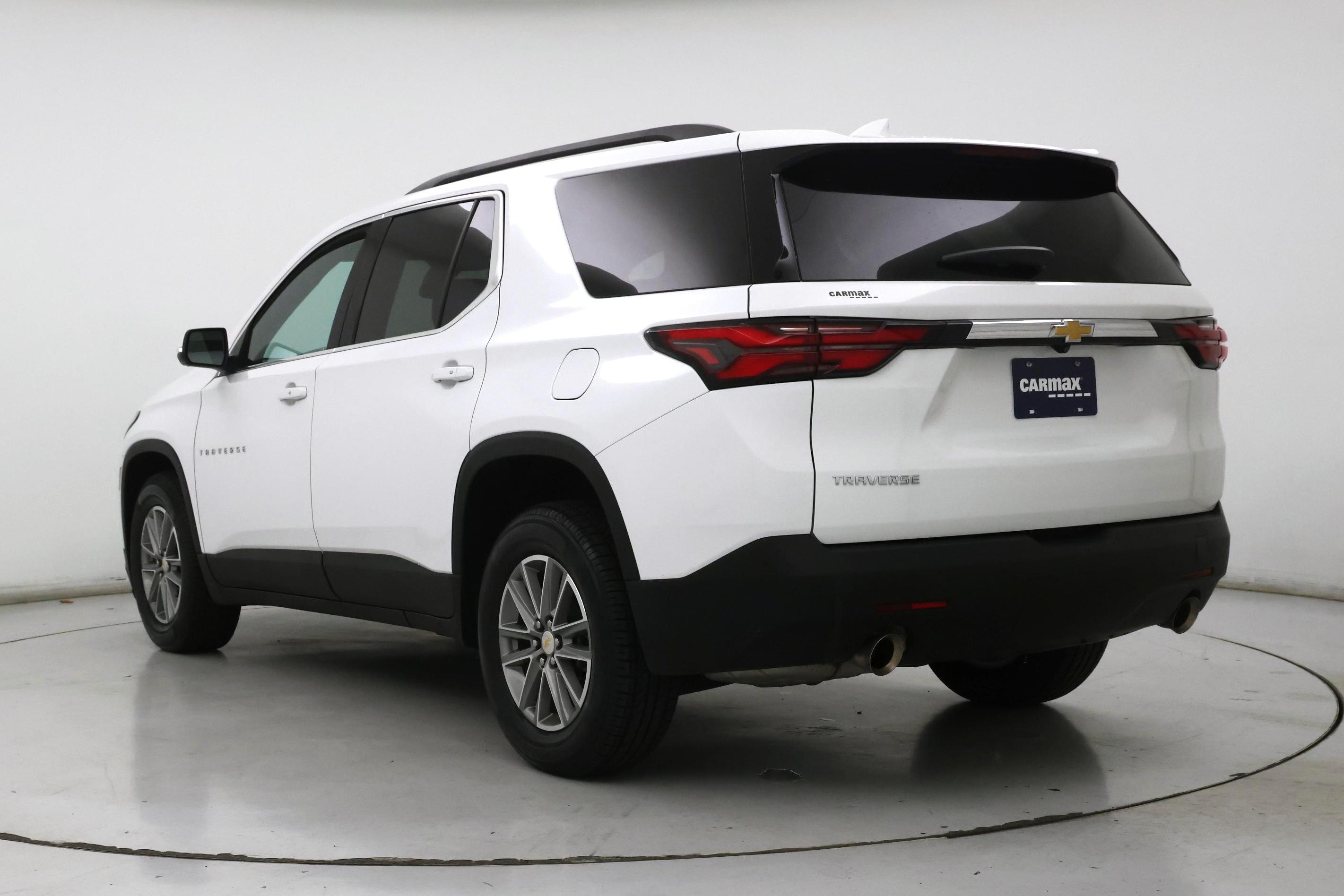 Thumbnail: 2023 Chevrolet Traverse - 2