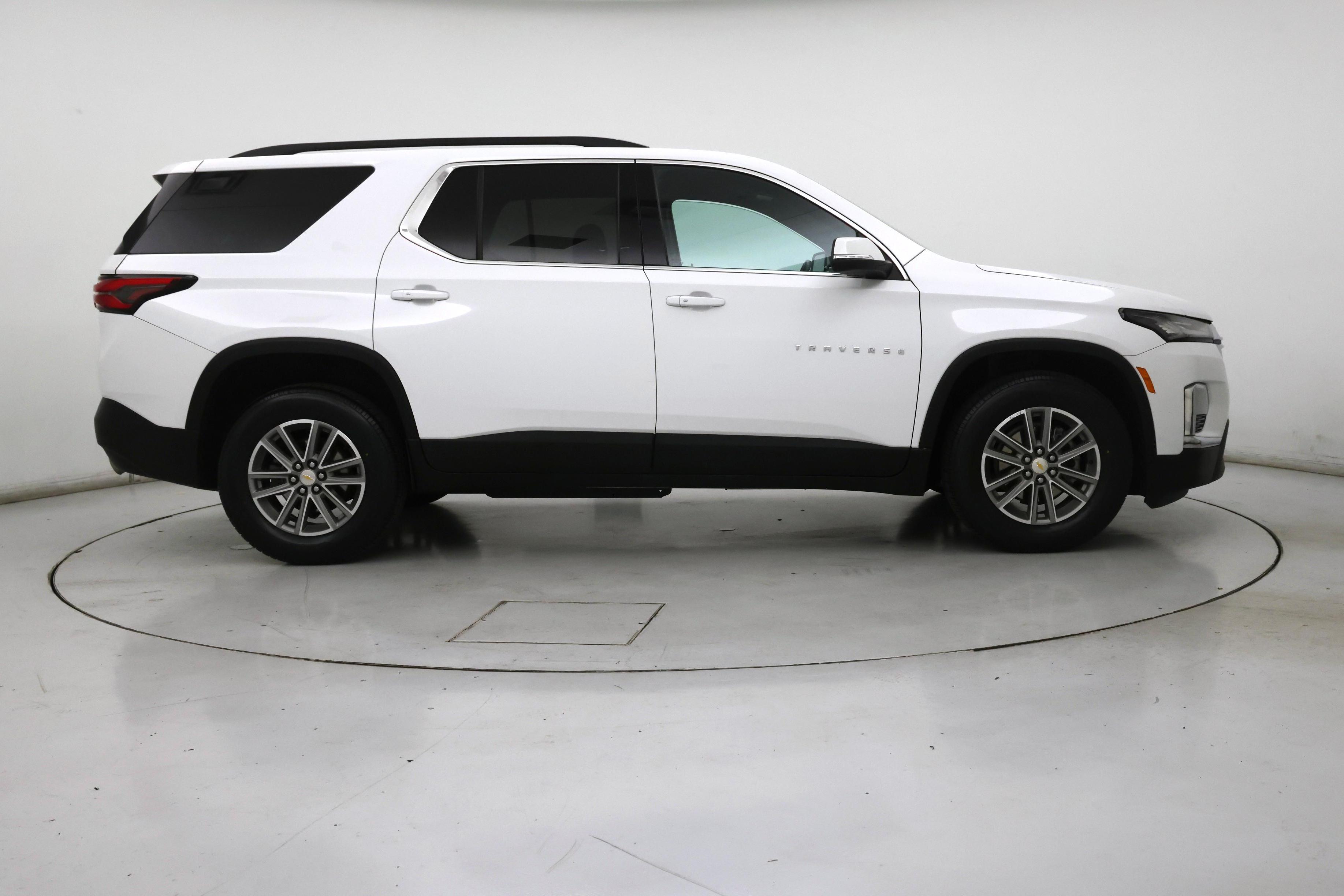 Thumbnail: 2023 Chevrolet Traverse - 7