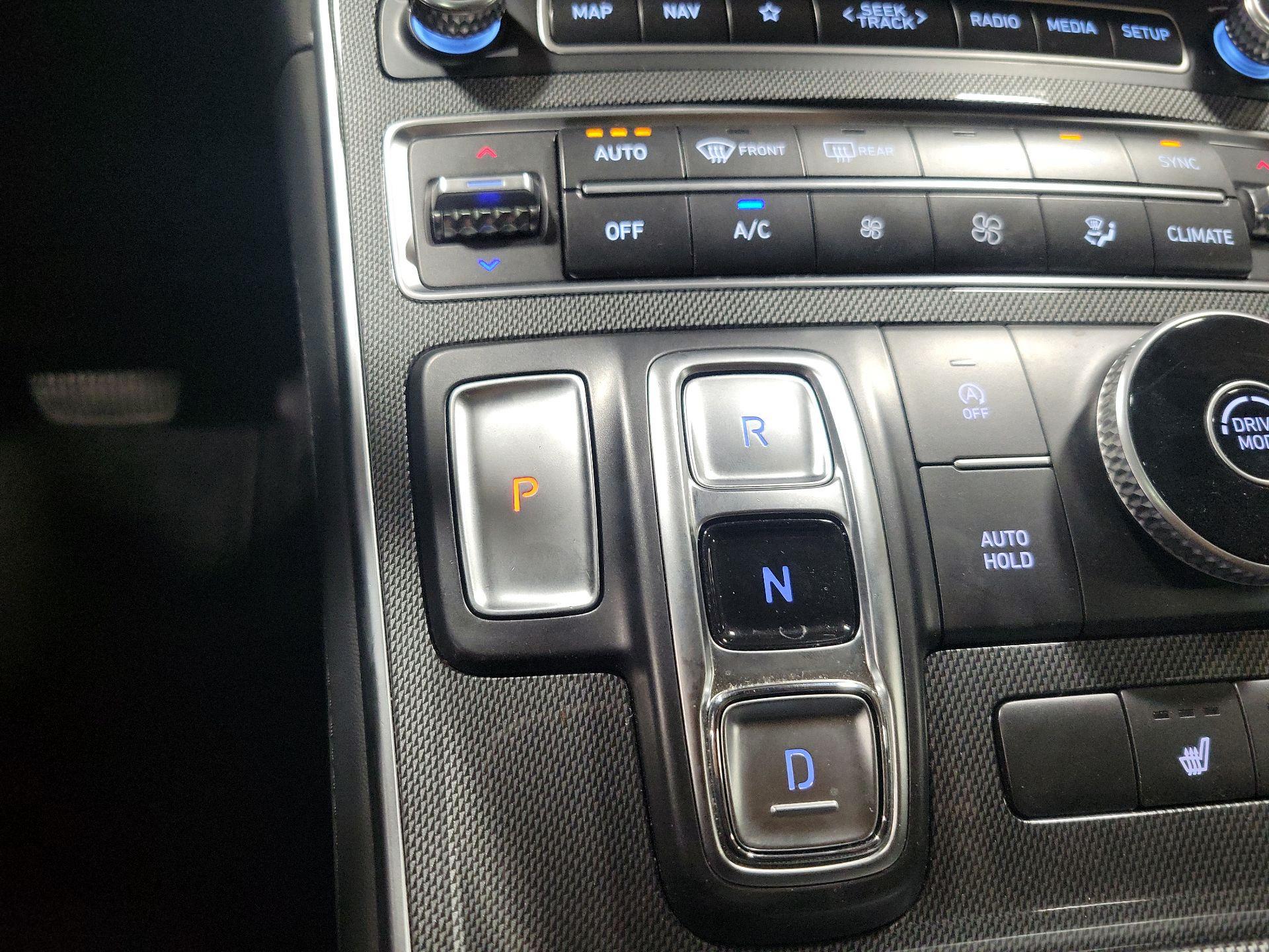 Thumbnail: 2023 Hyundai Santa Fe - 17