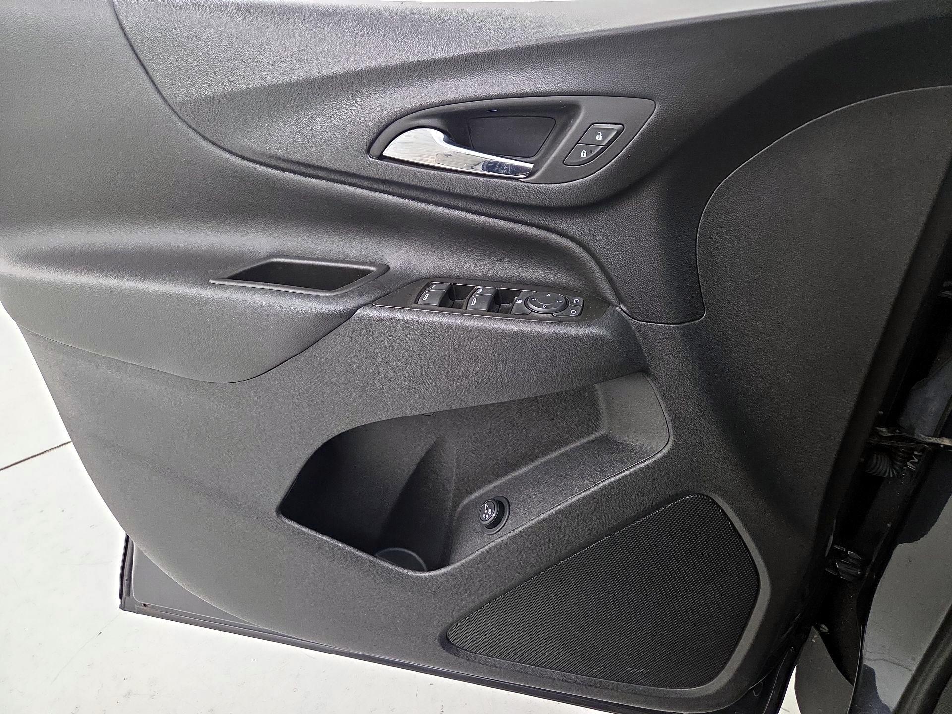 Thumbnail: 2023 Chevrolet Equinox - 12