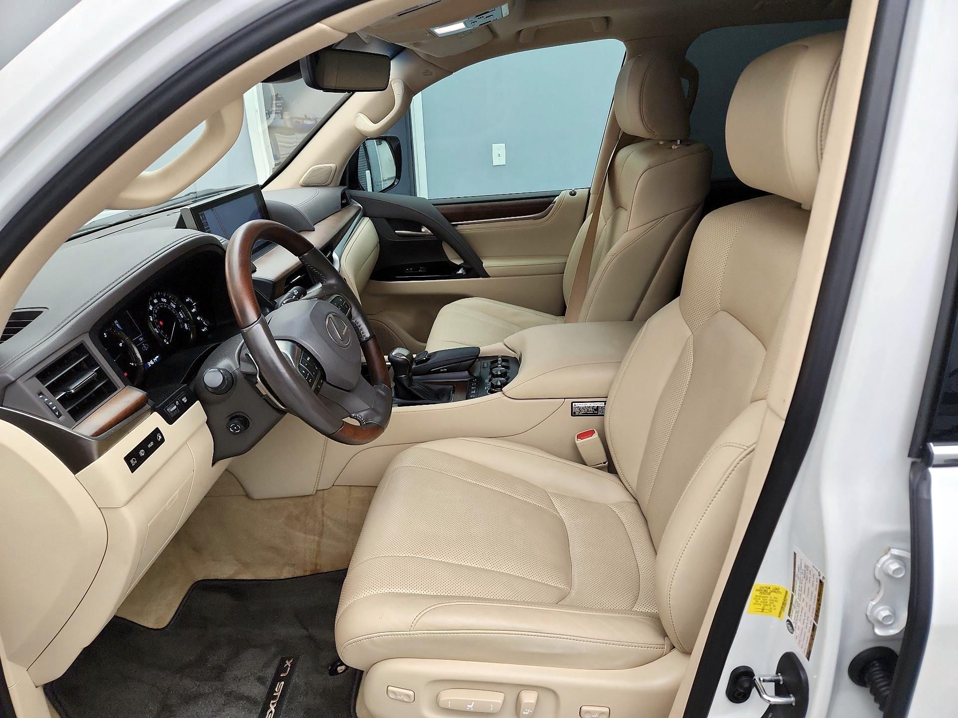 Thumbnail: 2021 Lexus LX - 11