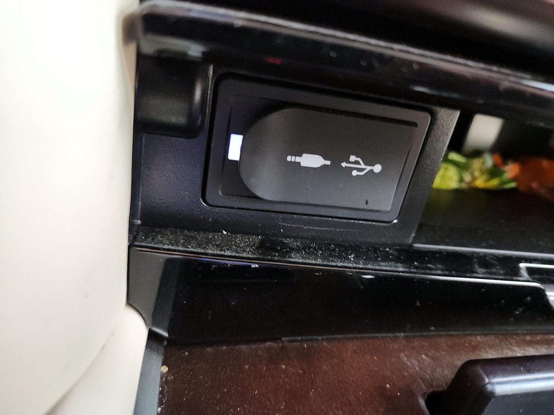 Thumbnail: 2021 Lexus LX - 19