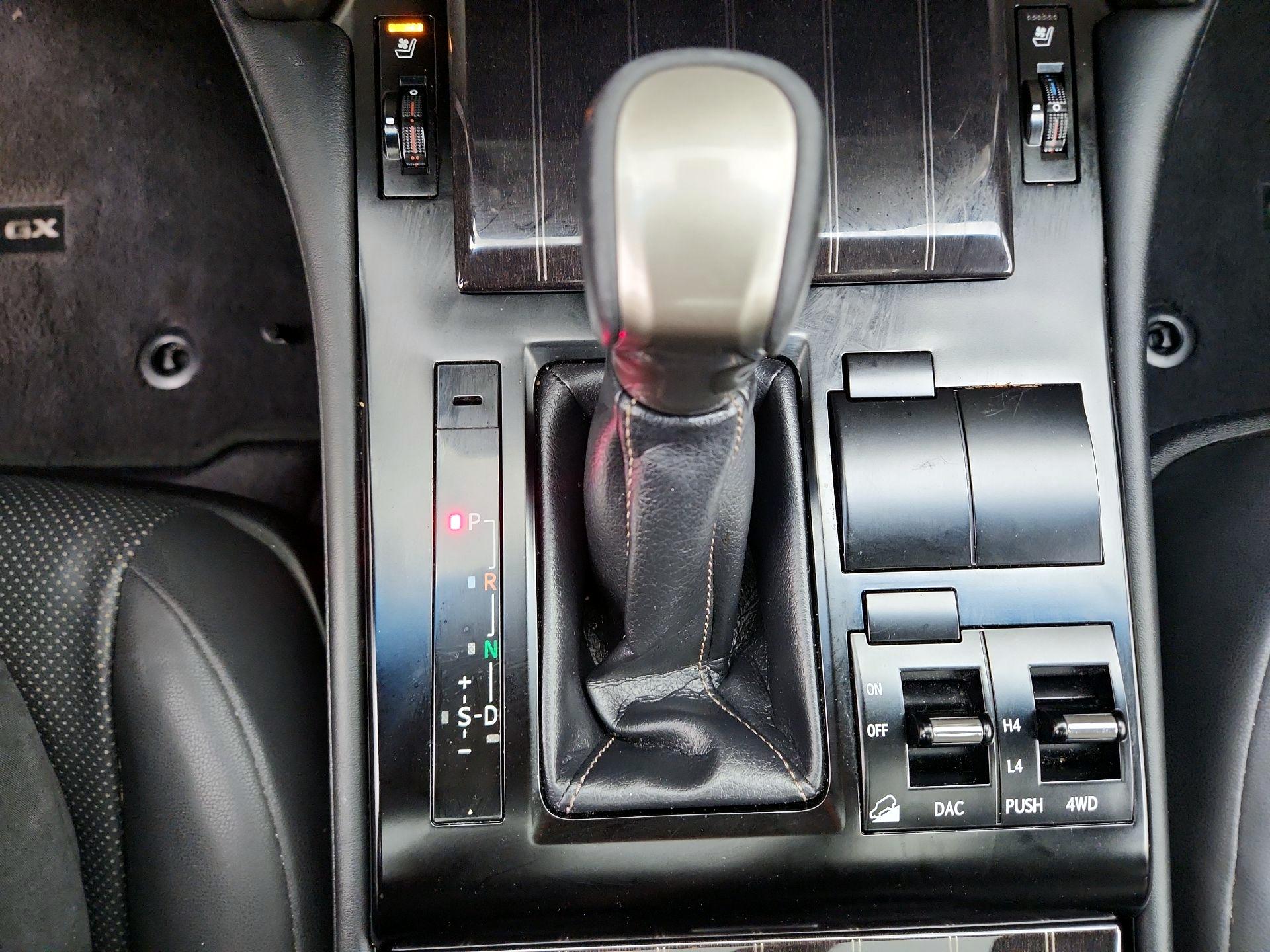 Thumbnail: 2021 Lexus GX - 18