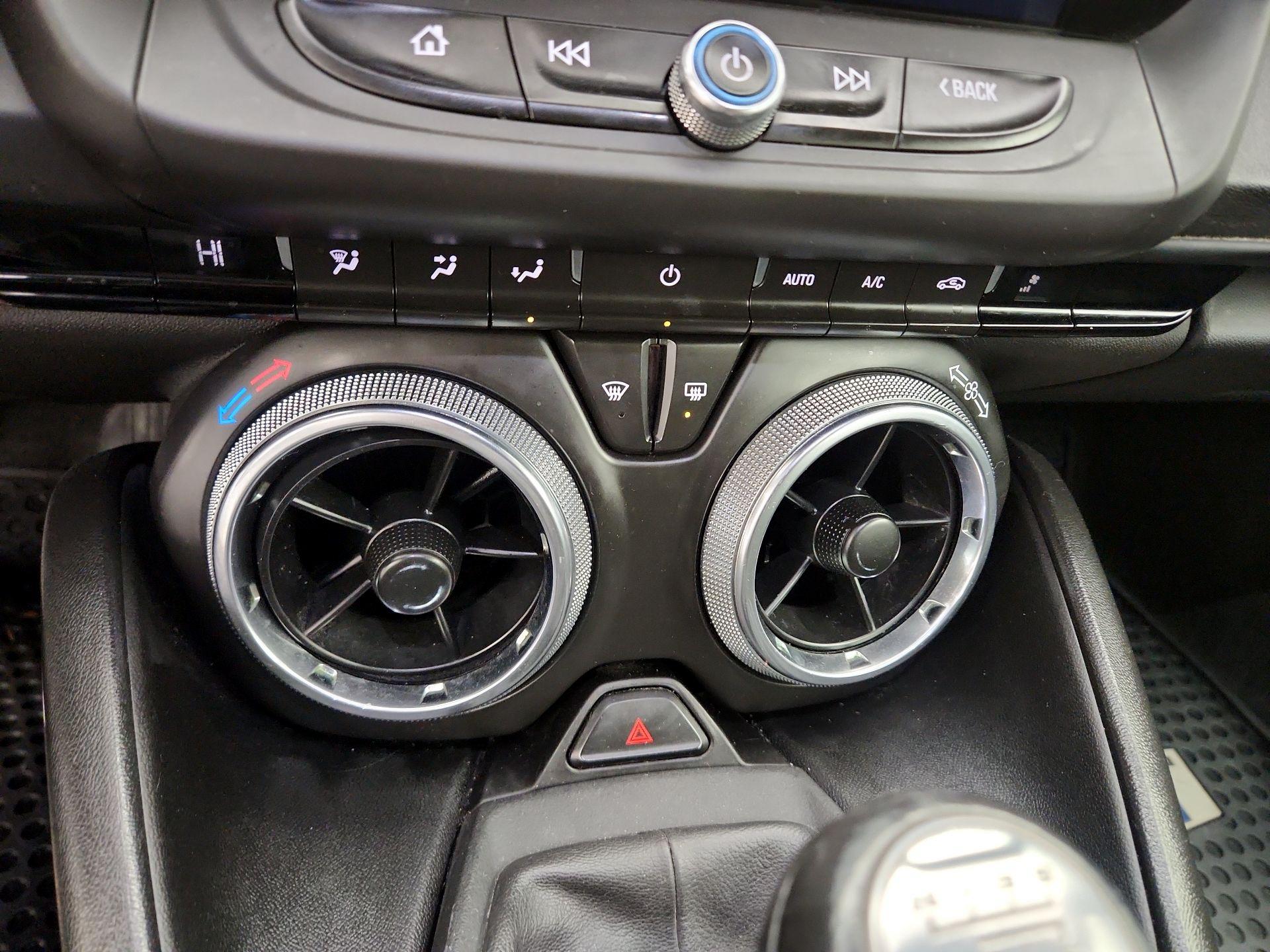 Thumbnail: 2021 Chevrolet Camaro - 15