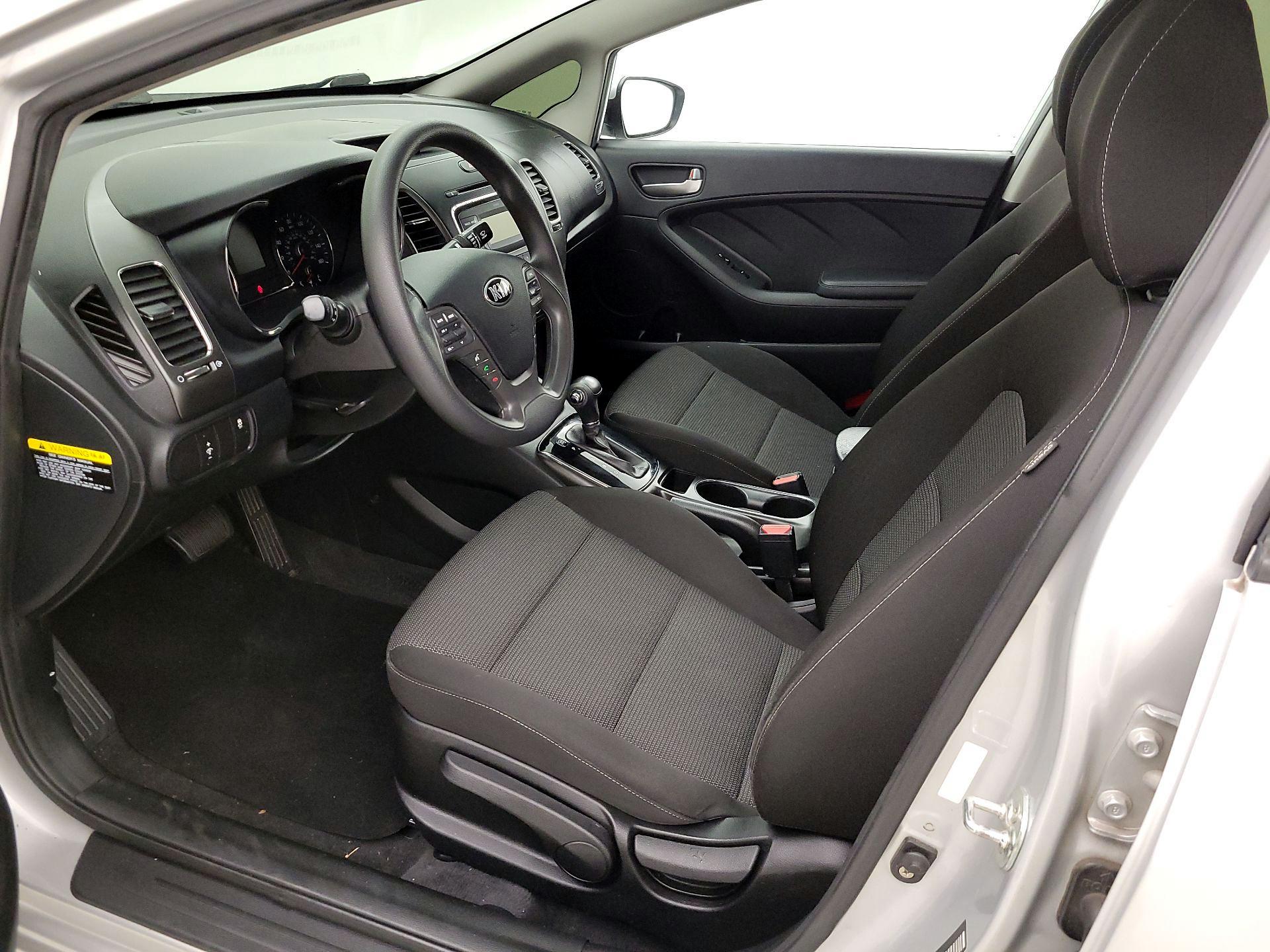 Thumbnail: 2018 Kia Forte - 11