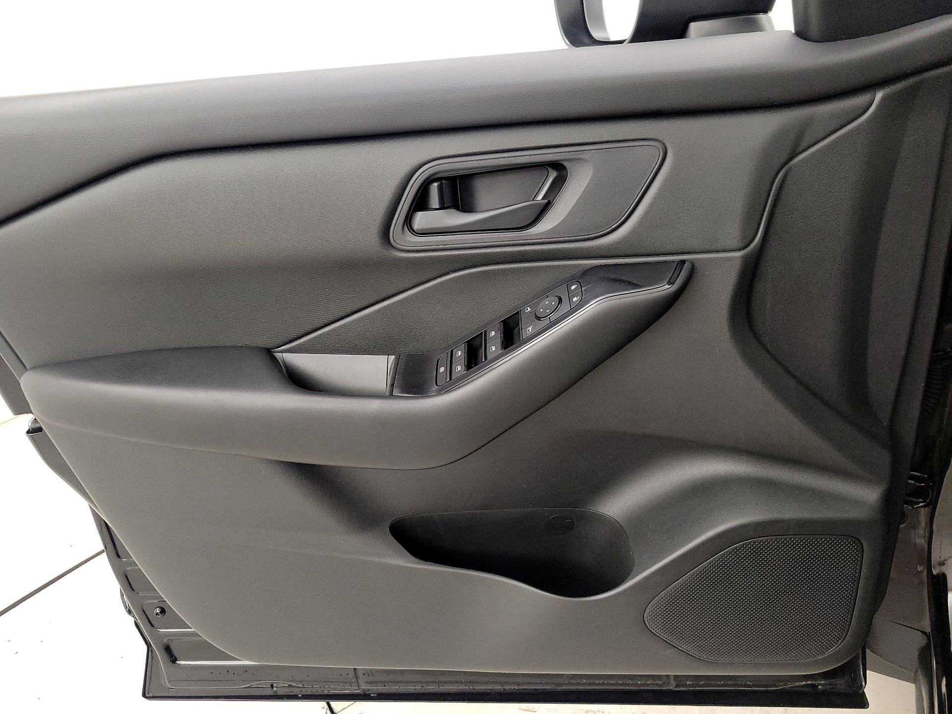 Thumbnail: 2024 Nissan Rogue - 12