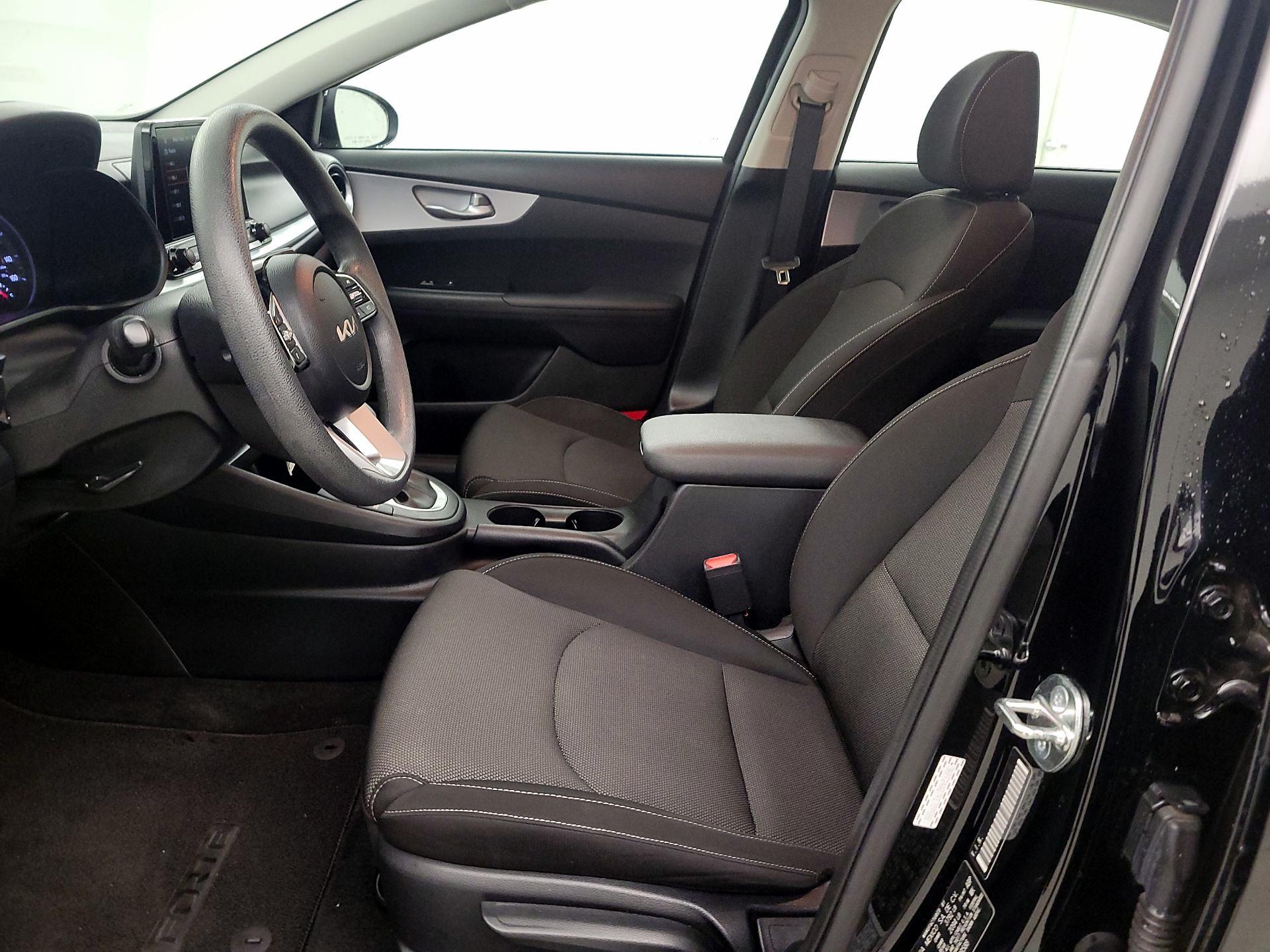 Thumbnail: 2024 Kia Forte - 11