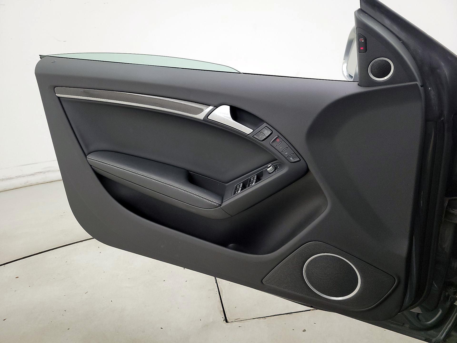 Thumbnail: 2015 Audi S5 - 12