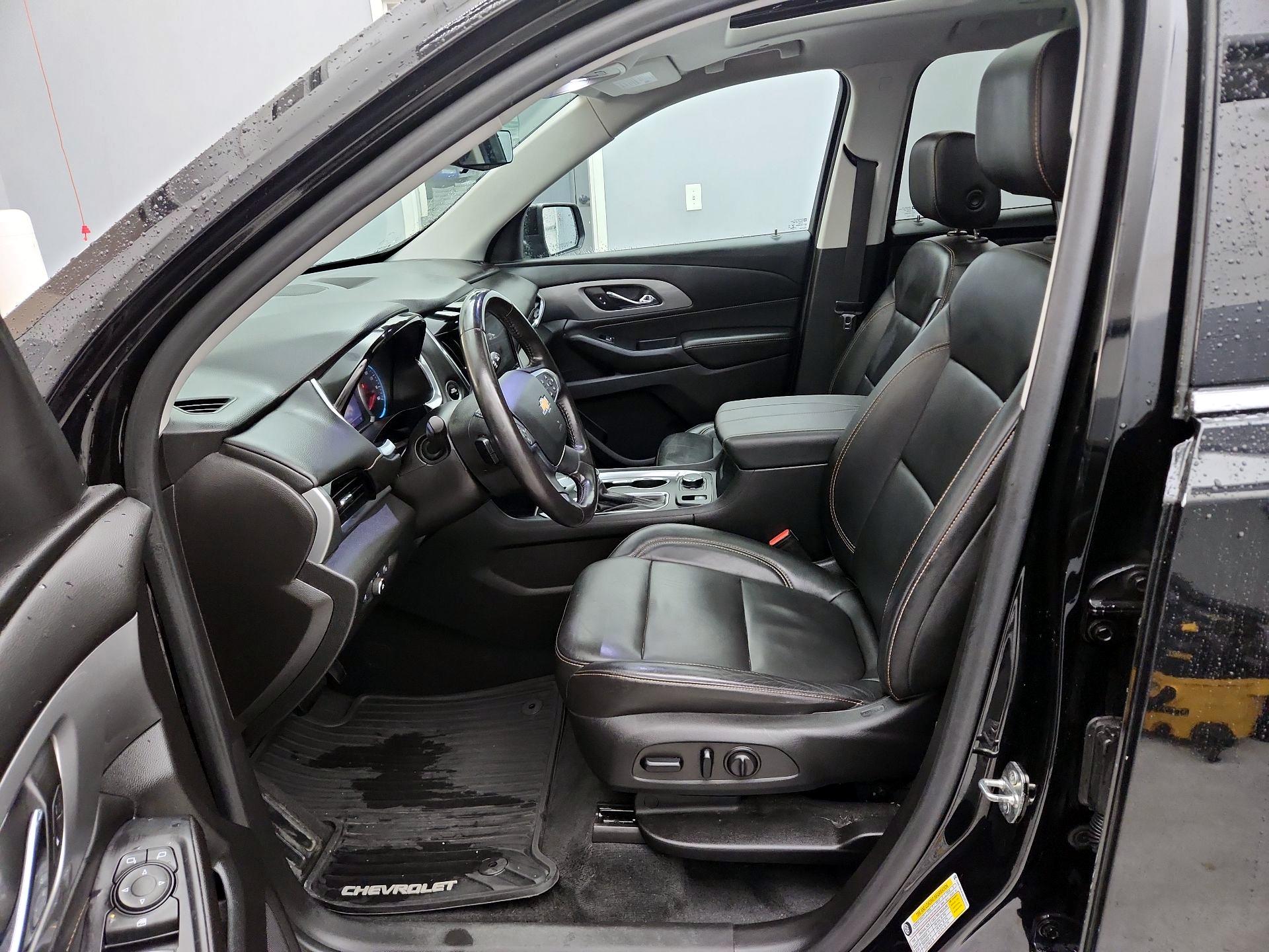 Thumbnail: 2021 Chevrolet Traverse - 11