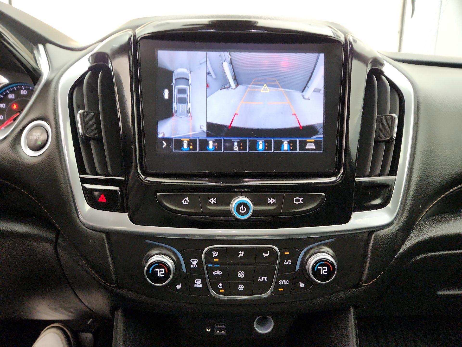 Thumbnail: 2021 Chevrolet Traverse - 14