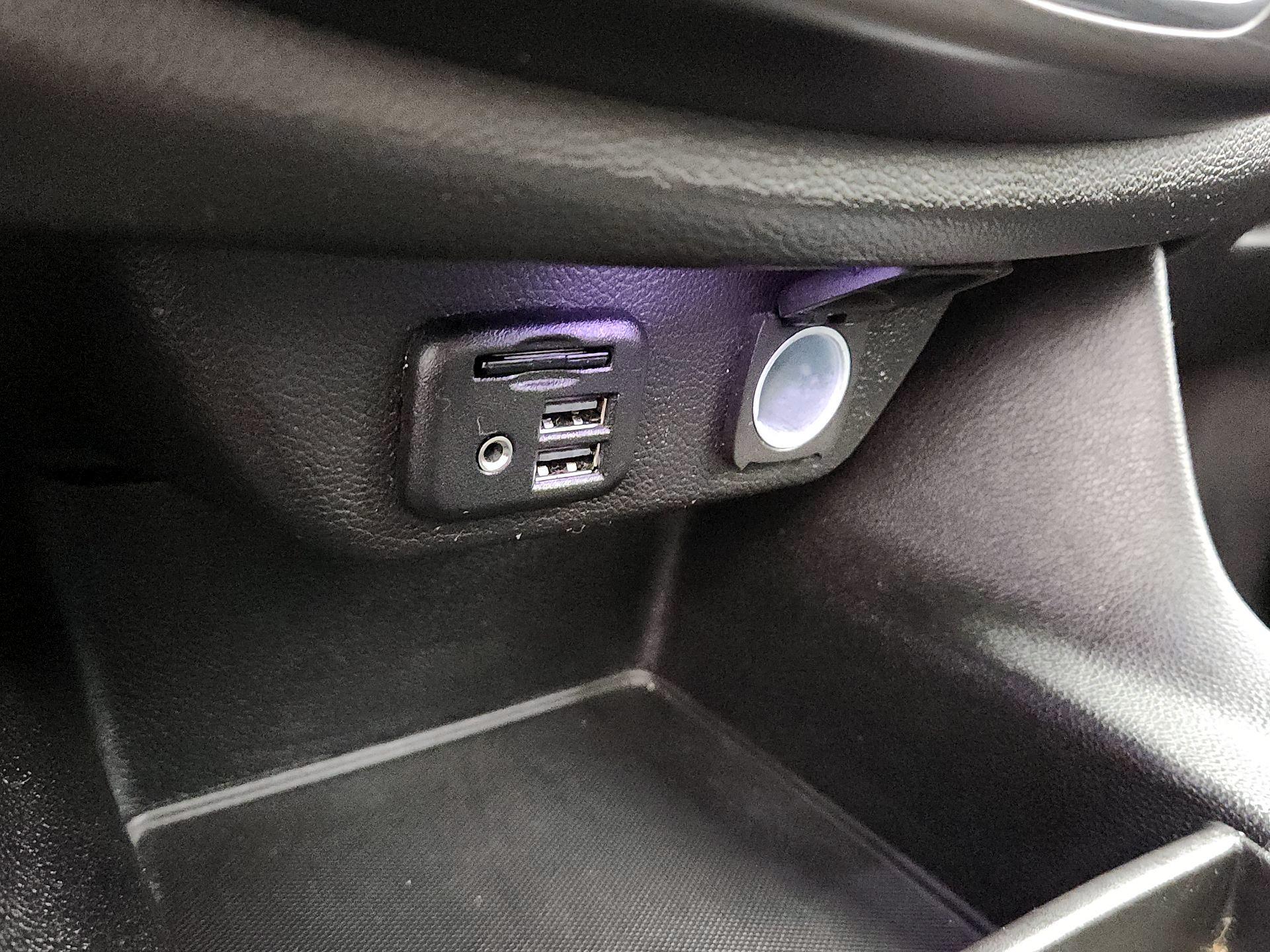 Thumbnail: 2021 Chevrolet Traverse - 18