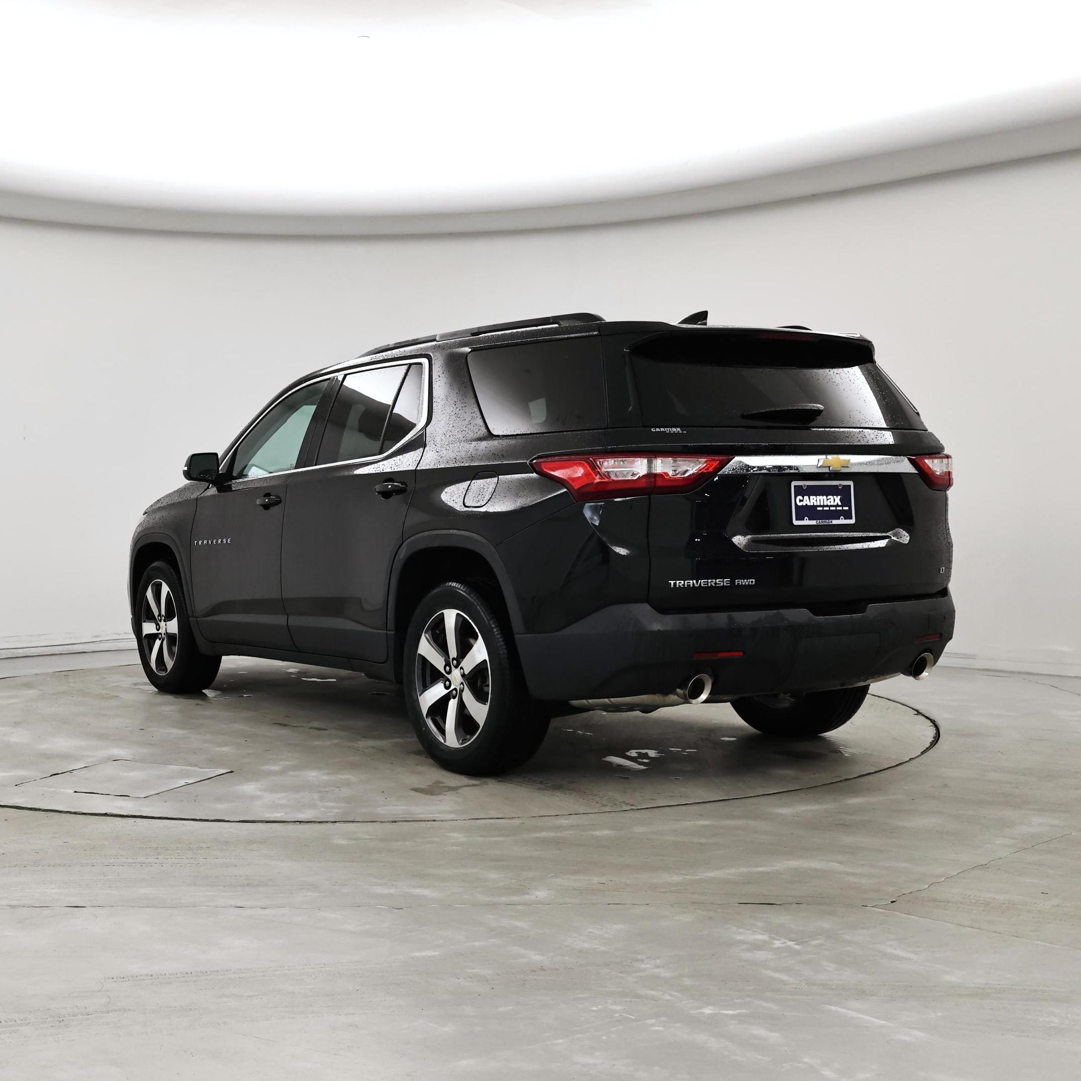 Thumbnail: 2021 Chevrolet Traverse - 2