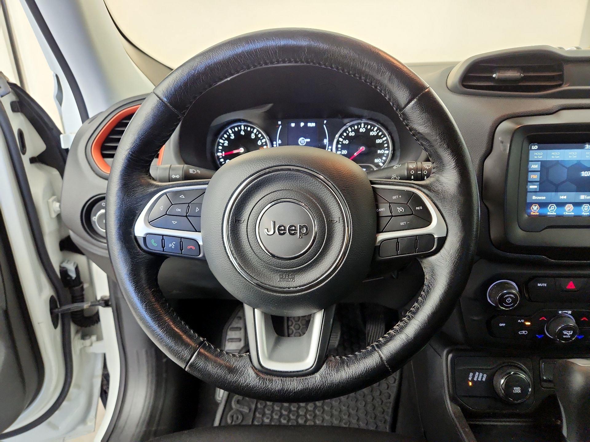 Thumbnail: 2020 Jeep Renegade - 10