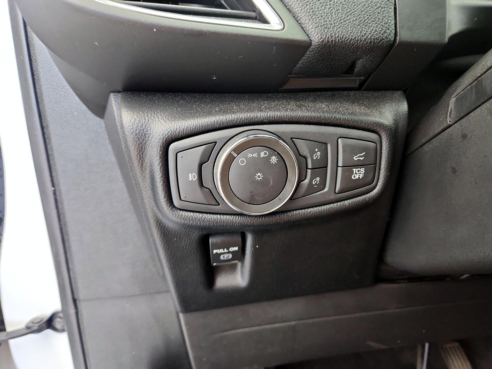 Thumbnail: 2020 Lincoln Nautilus - 13