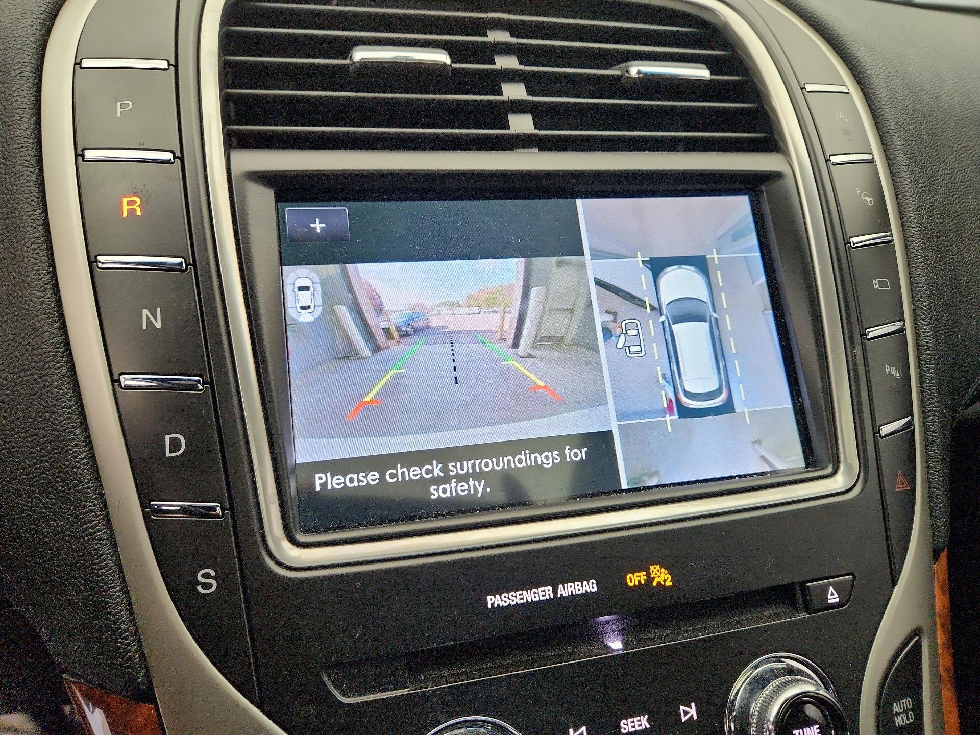 Thumbnail: 2020 Lincoln Nautilus - 15