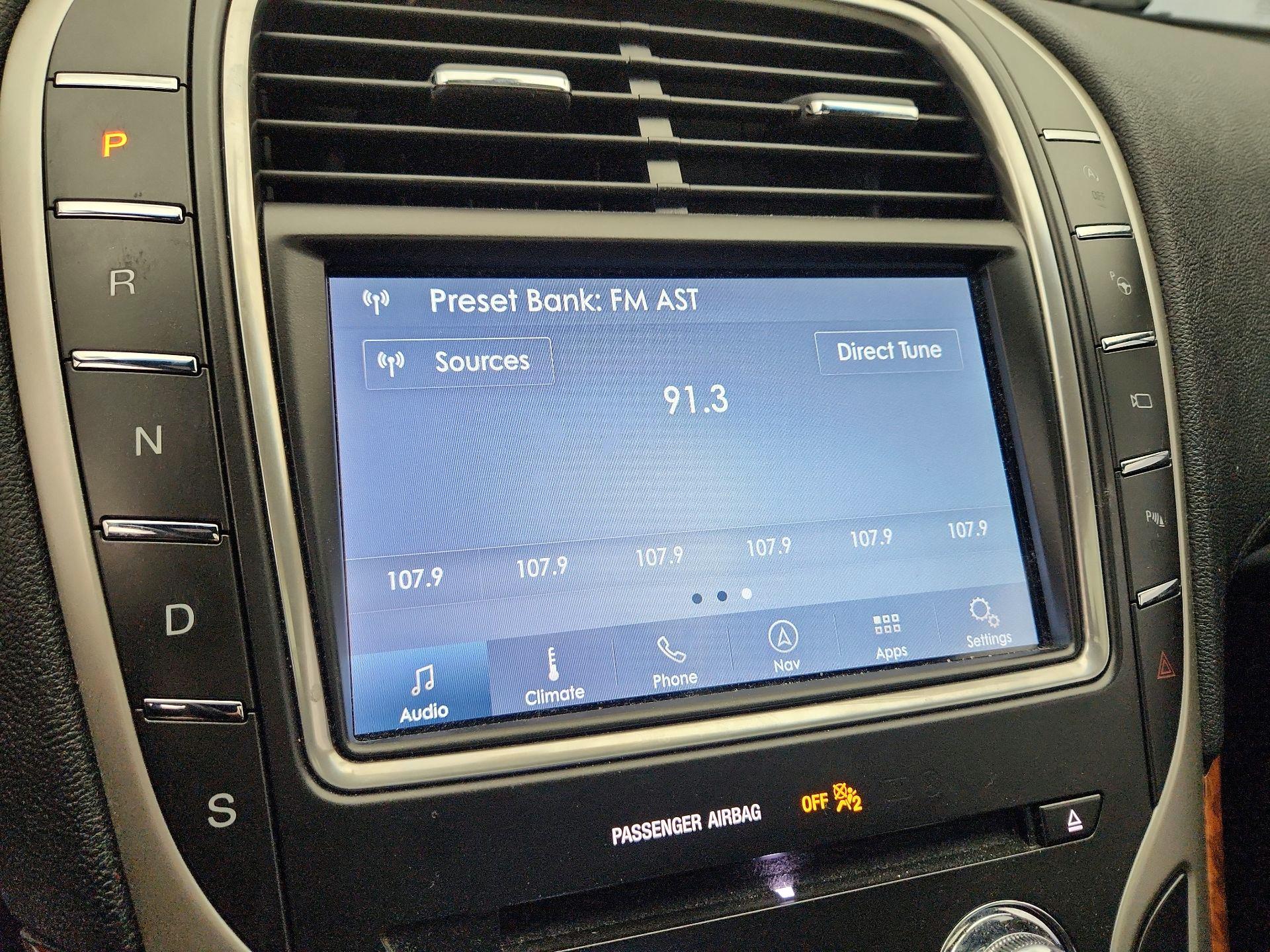 Thumbnail: 2020 Lincoln Nautilus - 16