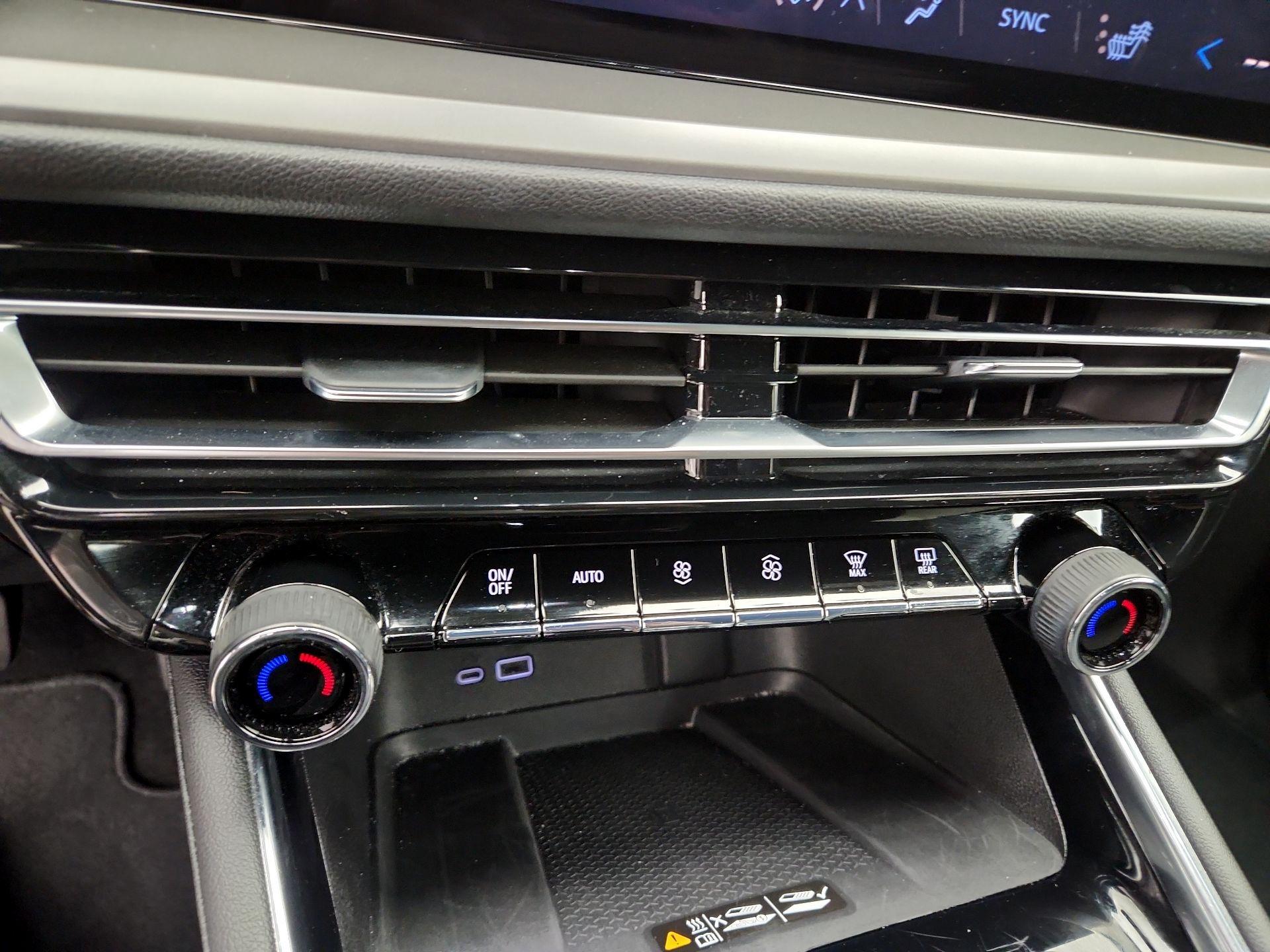 Thumbnail: 2025 Chevrolet Traverse - 17