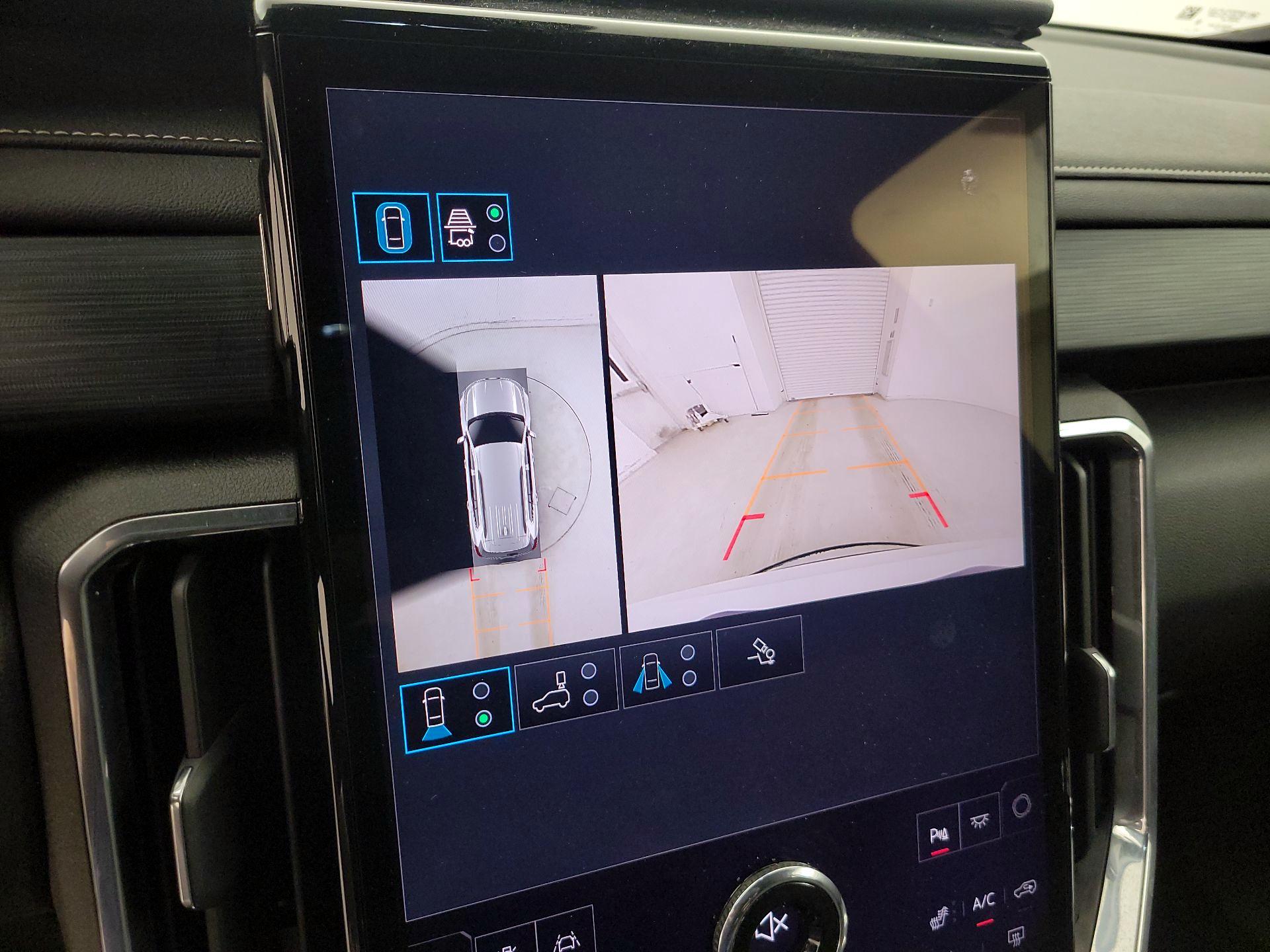 Thumbnail: 2025 GMC Acadia - 15