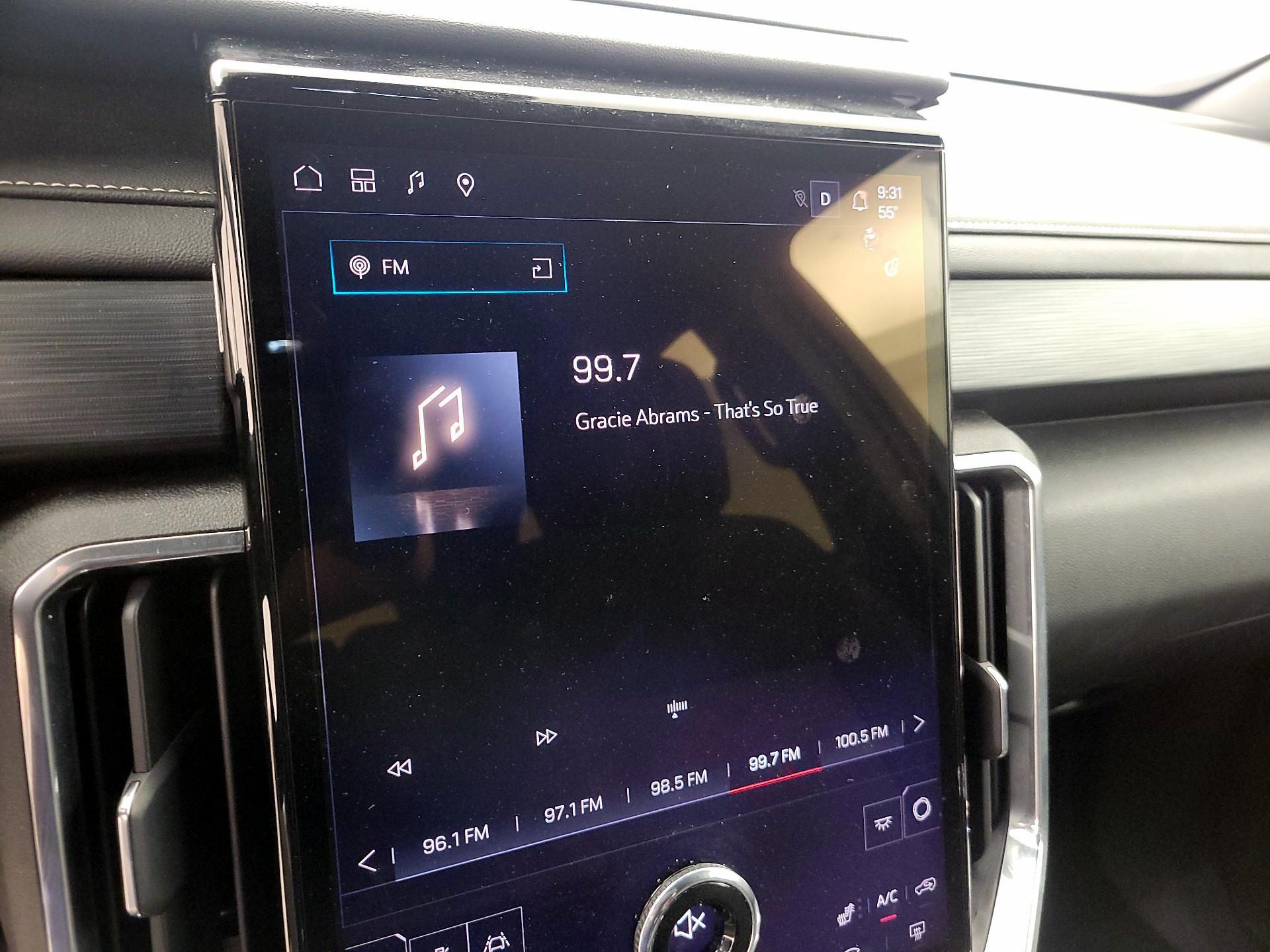 Thumbnail: 2025 GMC Acadia - 16