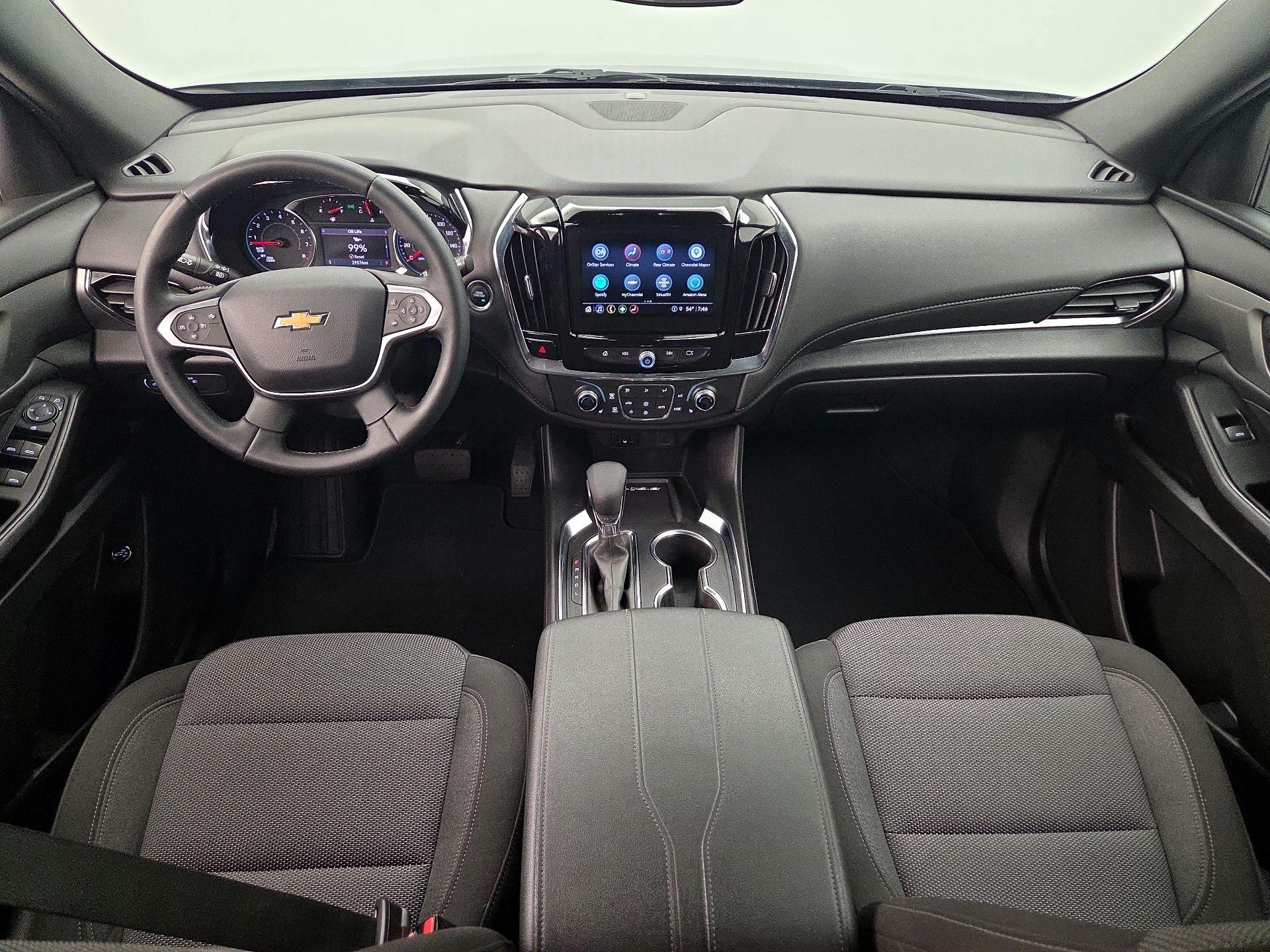 Thumbnail: 2023 Chevrolet Traverse - 9