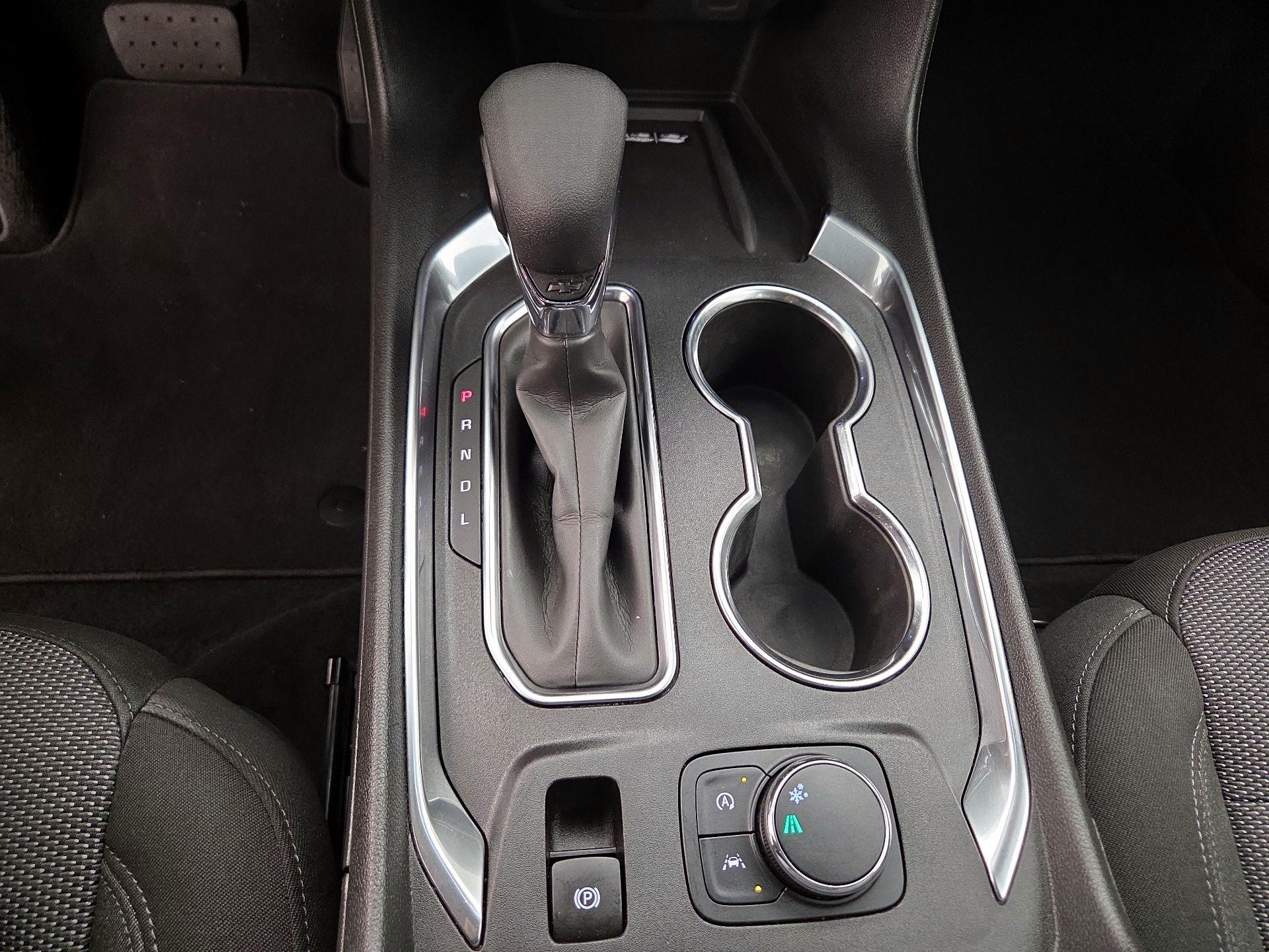 Thumbnail: 2023 Chevrolet Traverse - 17