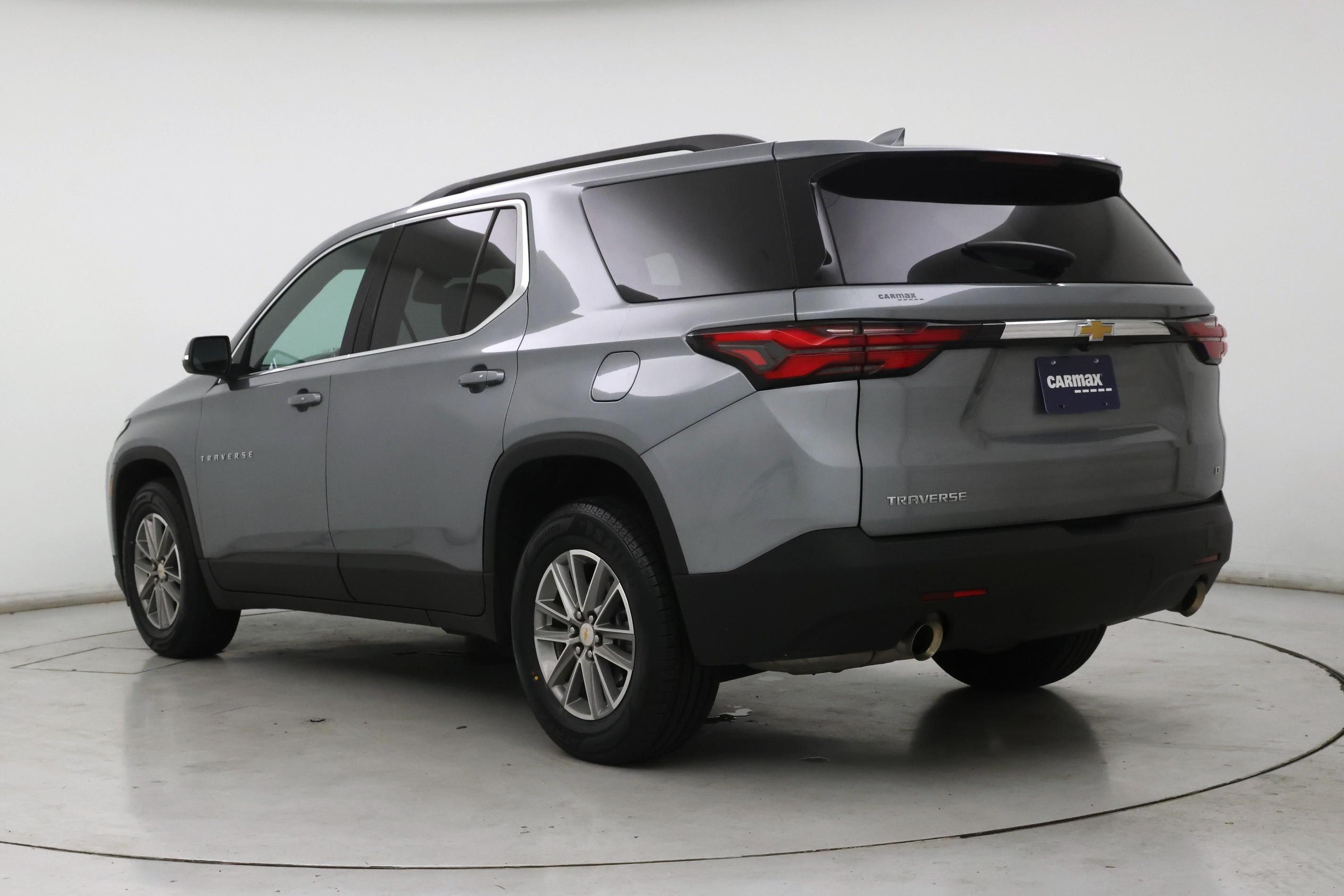 Thumbnail: 2023 Chevrolet Traverse - 2