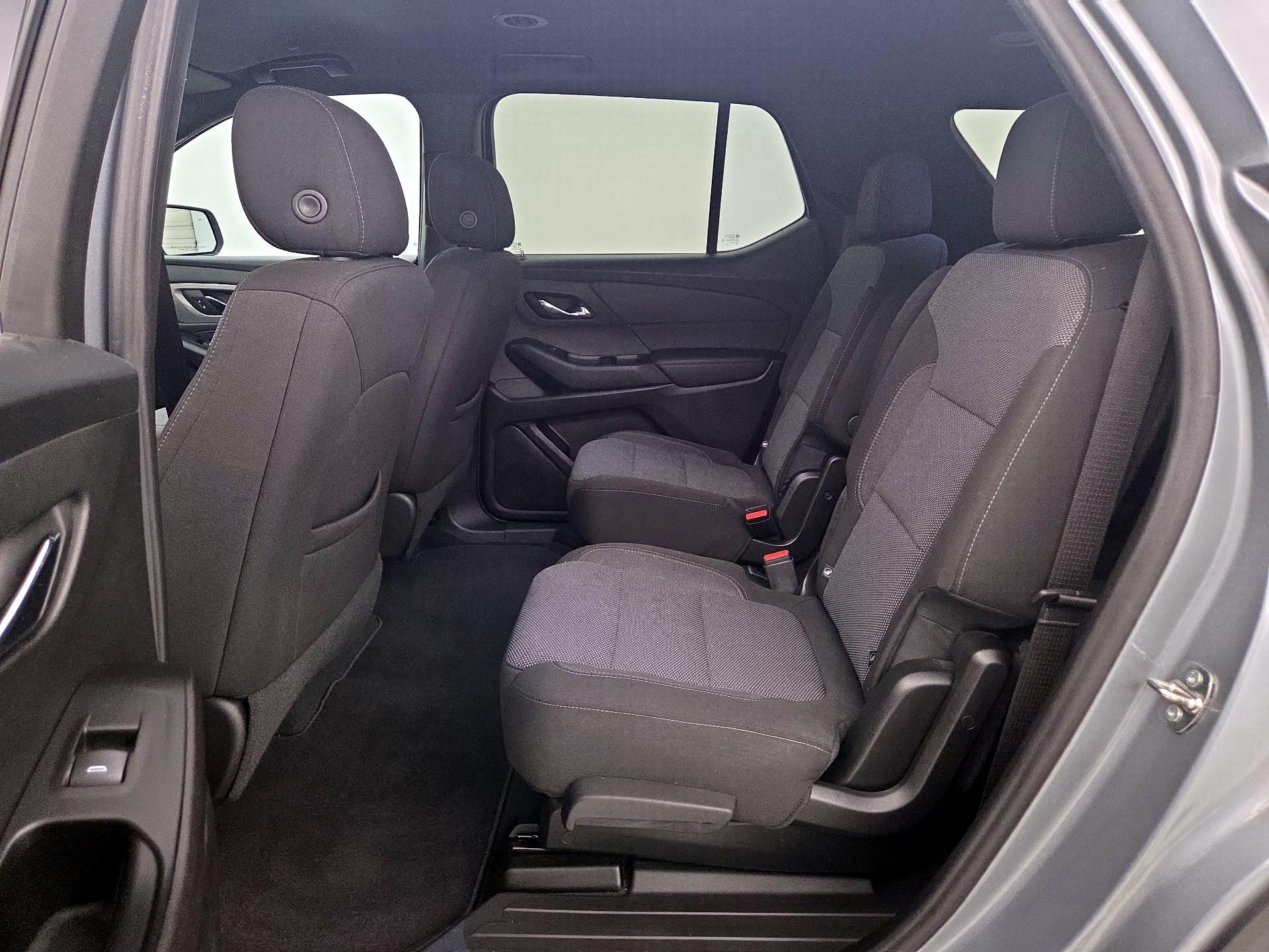 Thumbnail: 2023 Chevrolet Traverse - 19