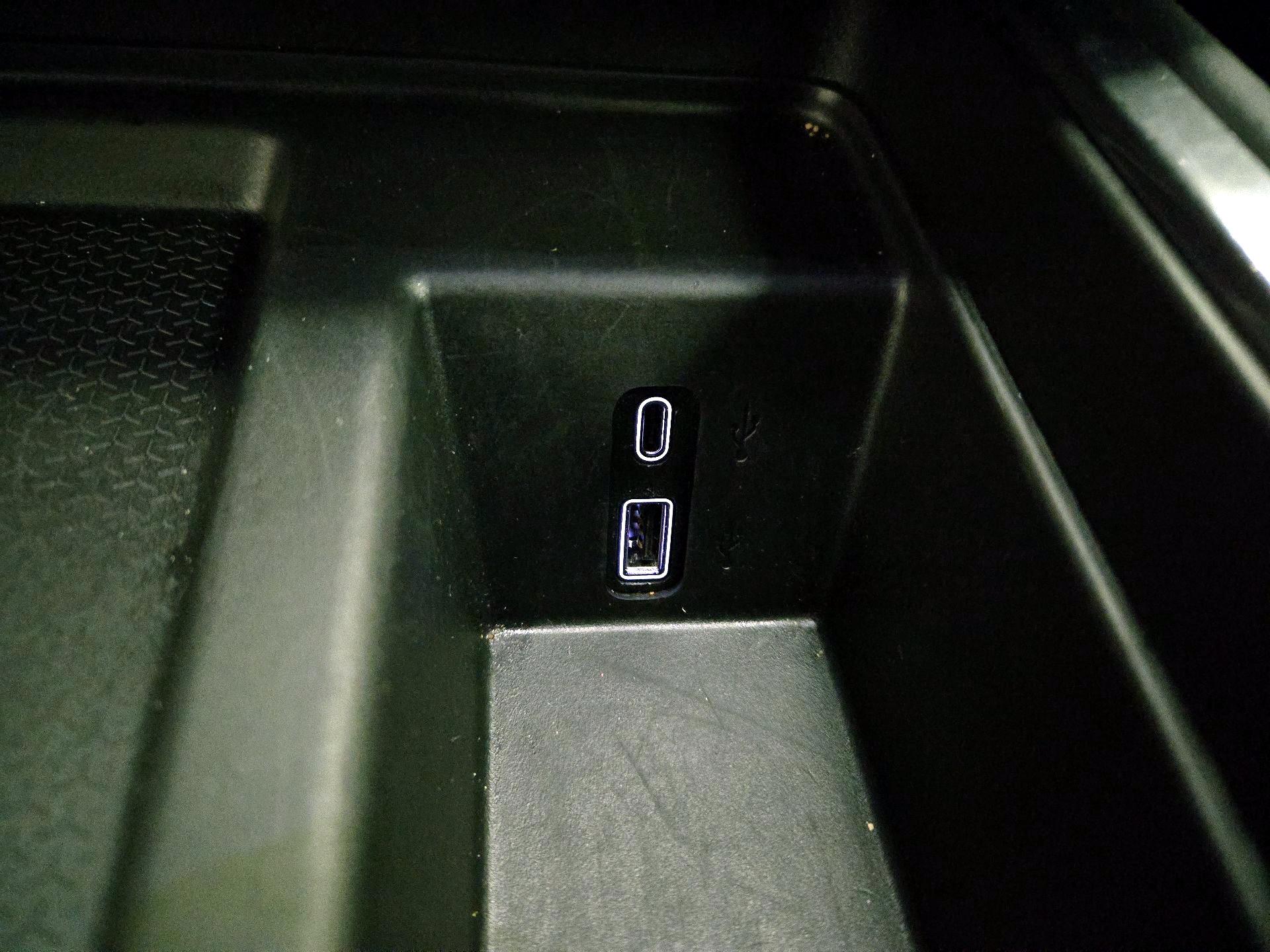 Thumbnail: 2025 GMC Acadia - 18