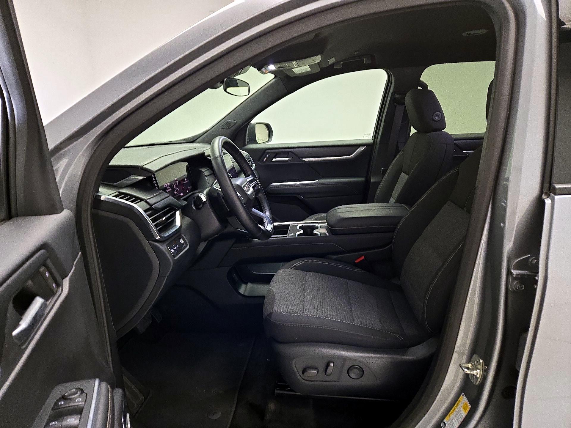 Thumbnail: 2025 GMC Acadia - 11