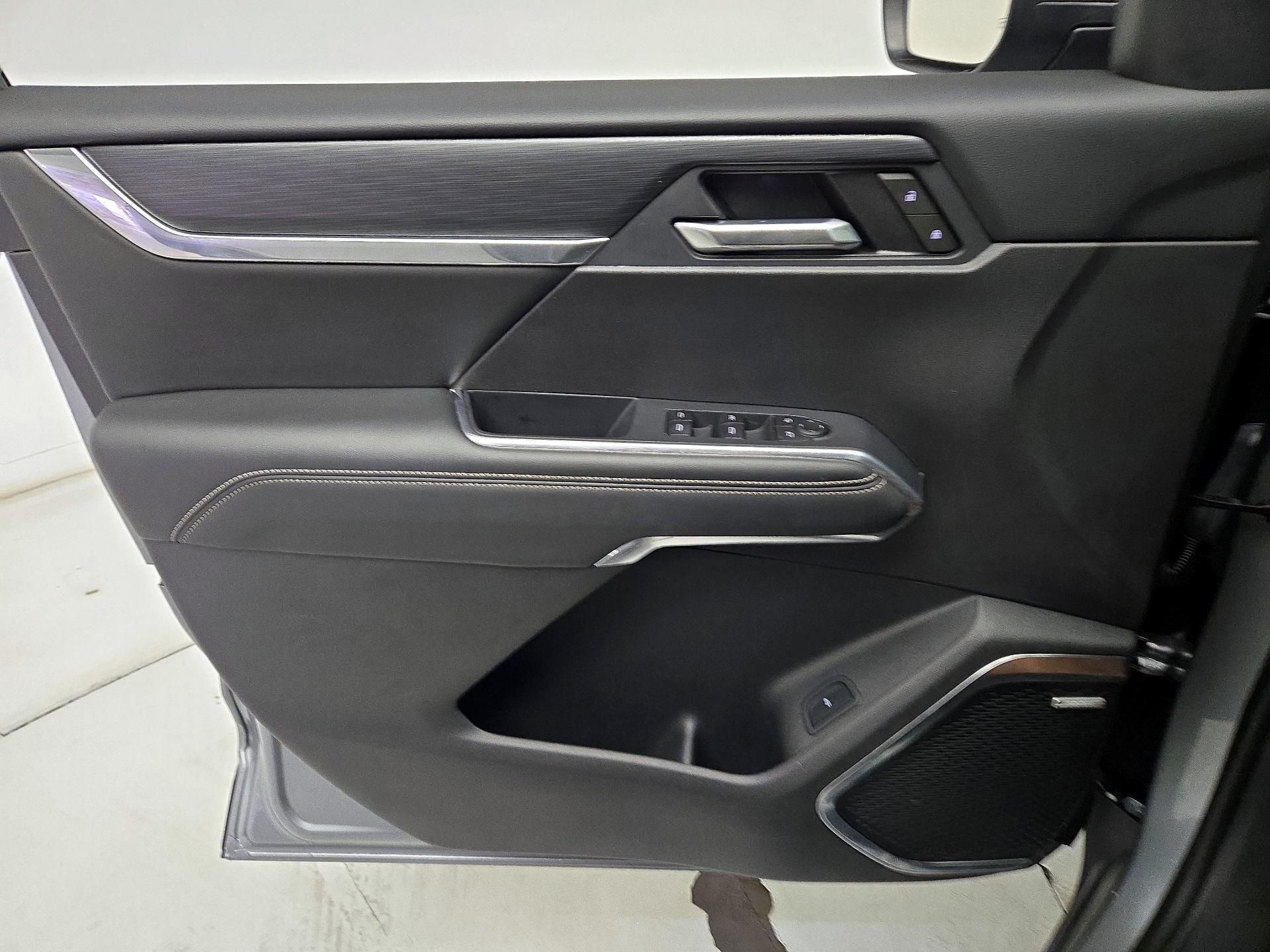 Thumbnail: 2025 GMC Acadia - 12