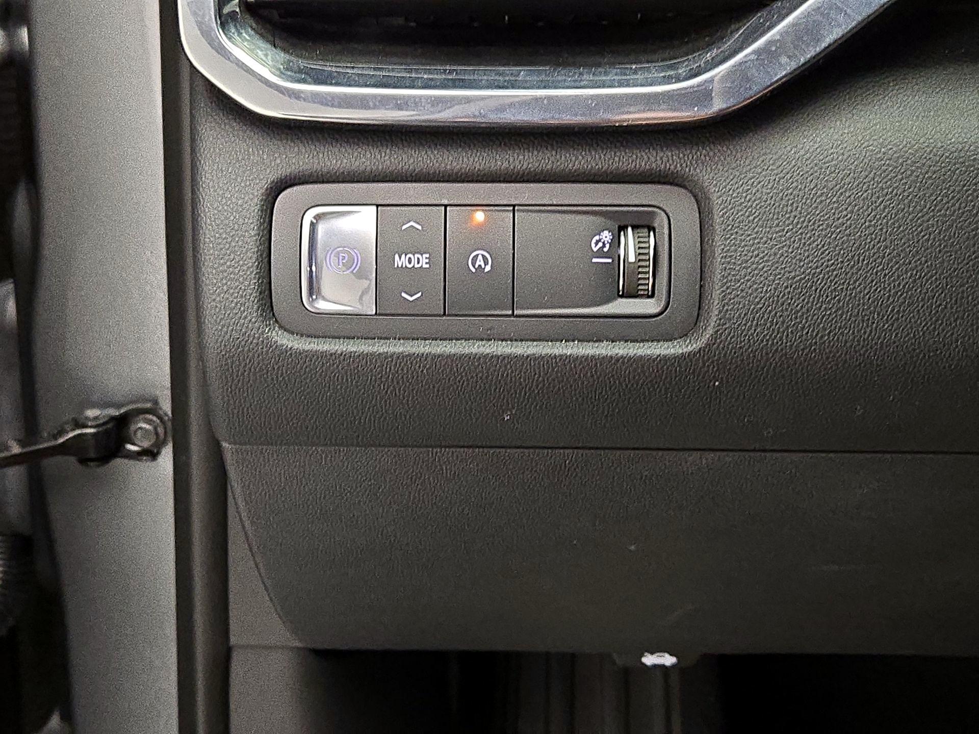 Thumbnail: 2025 GMC Acadia - 13