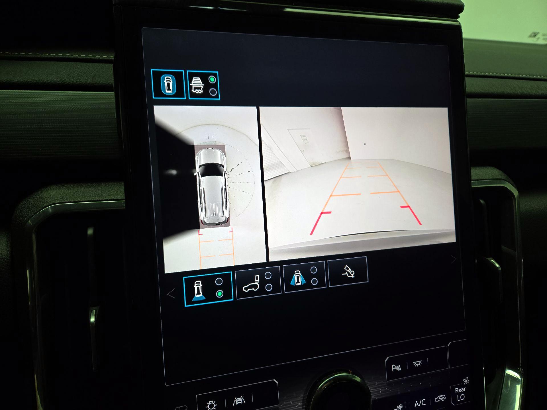 Thumbnail: 2025 GMC Acadia - 15