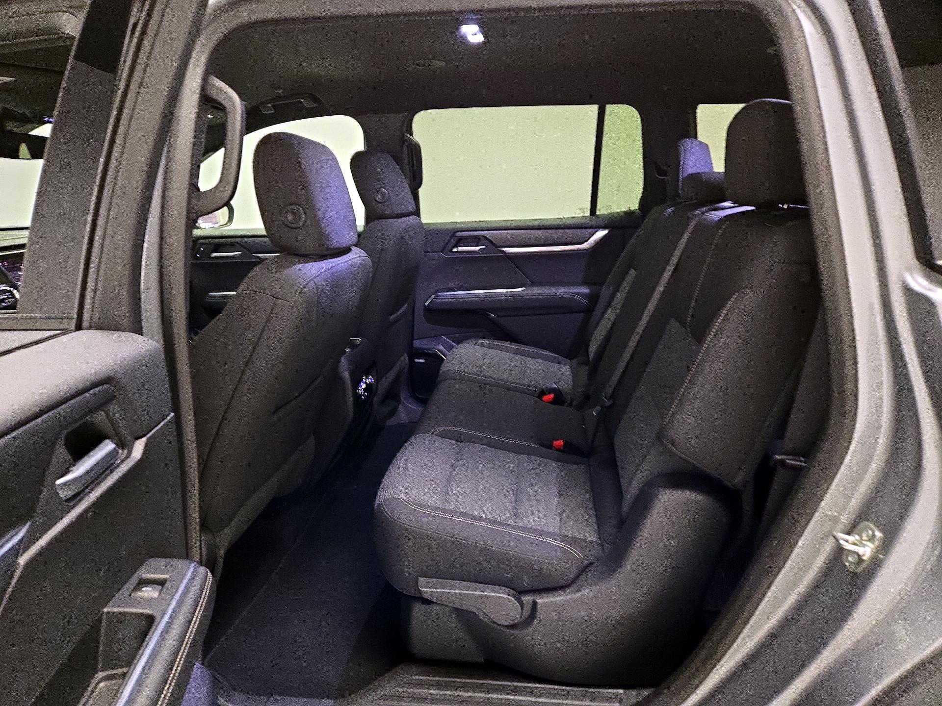 Thumbnail: 2025 GMC Acadia - 20