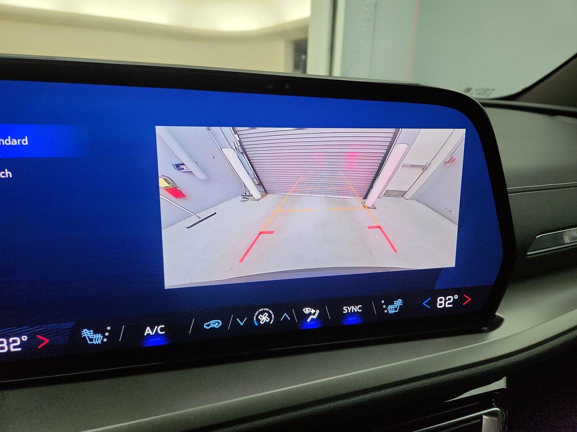 Thumbnail: 2025 Chevrolet Traverse - 15