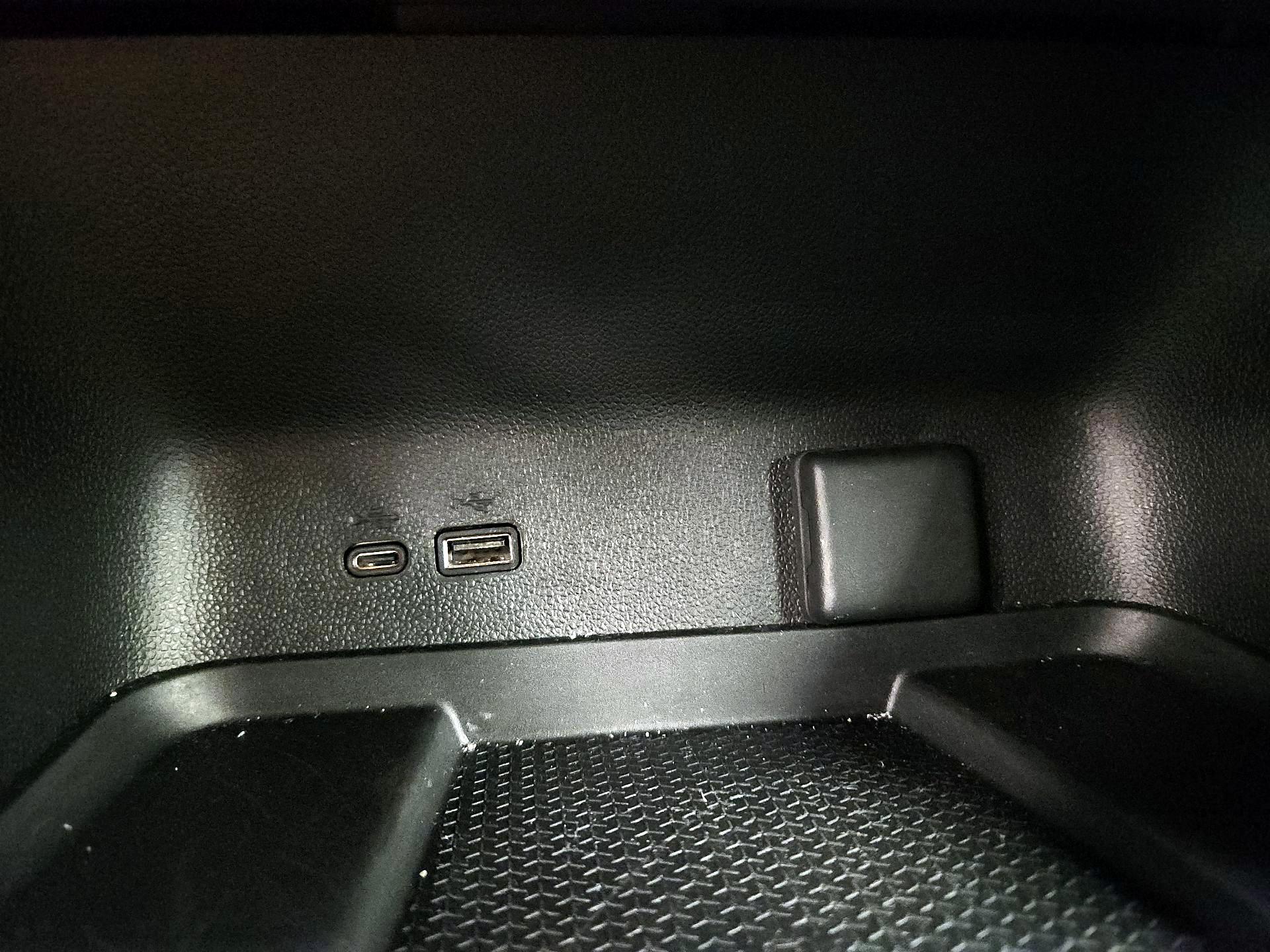 Thumbnail: 2025 Chevrolet Traverse - 19