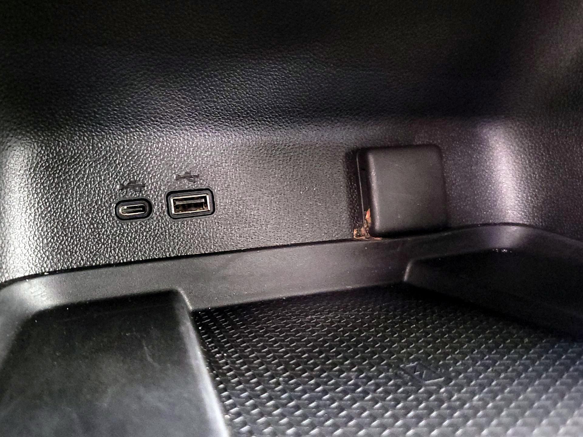 Thumbnail: 2025 Chevrolet Traverse - 19