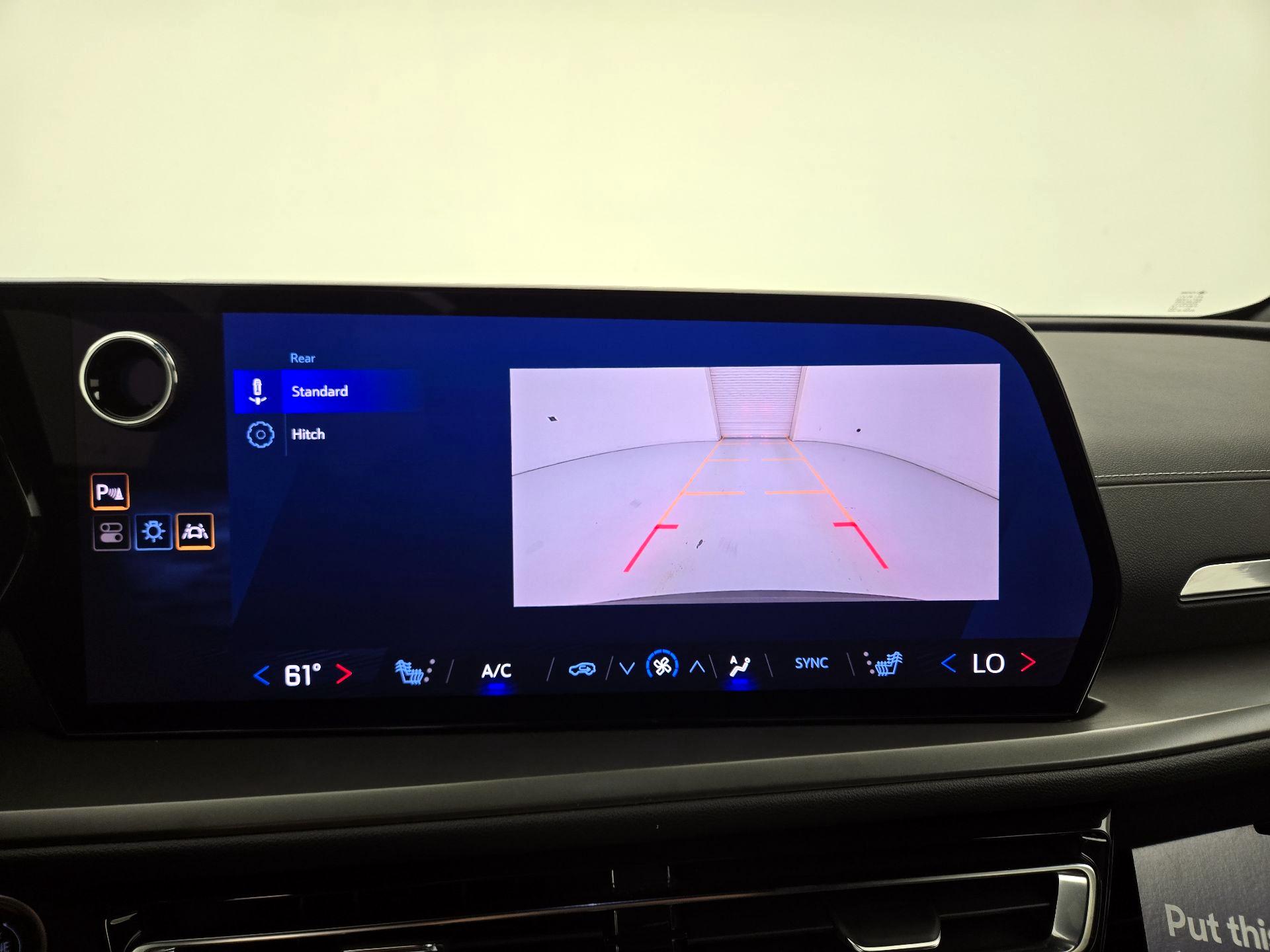 Thumbnail: 2025 Chevrolet Traverse - 15