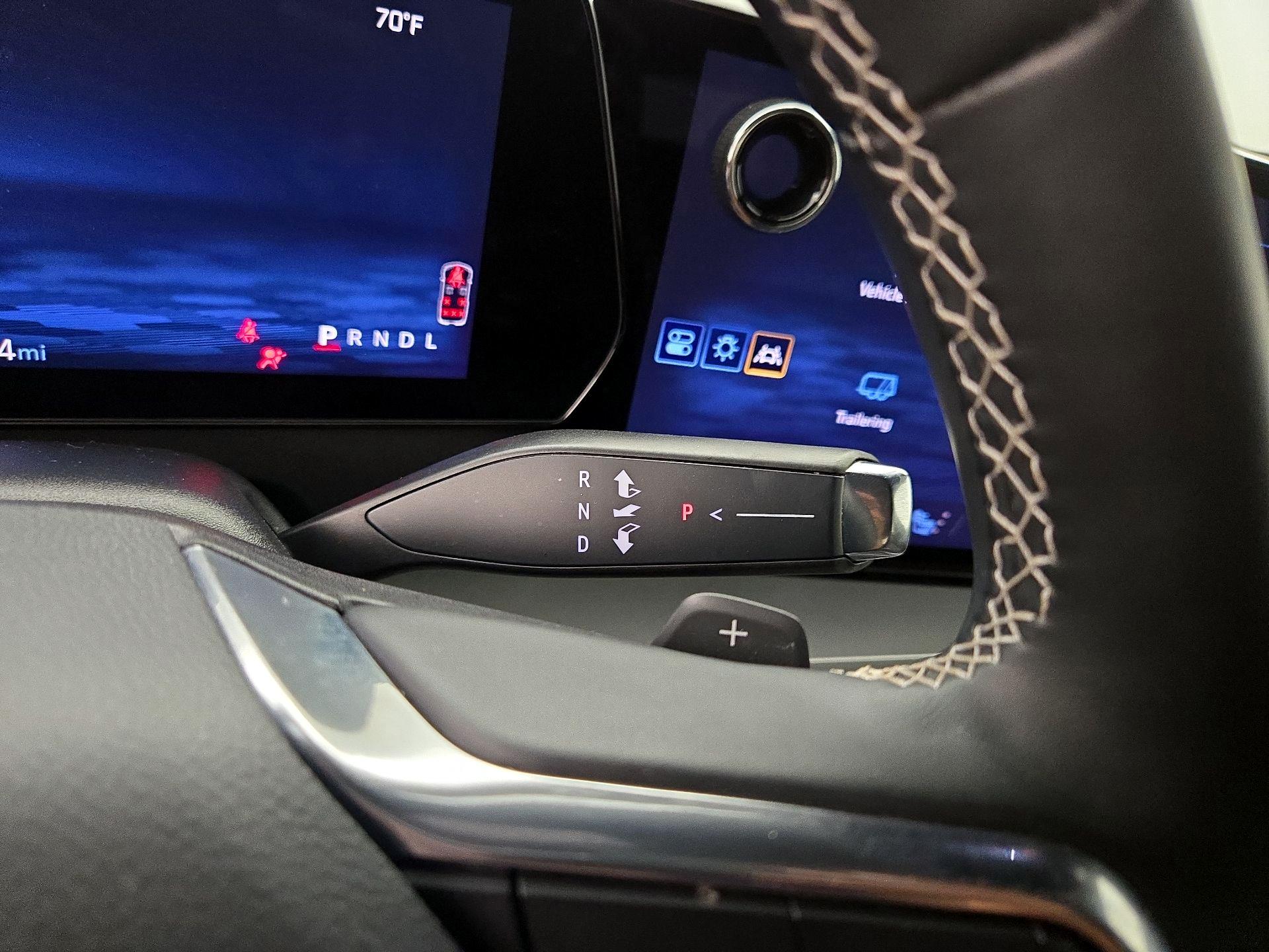 Thumbnail: 2025 Chevrolet Traverse - 18