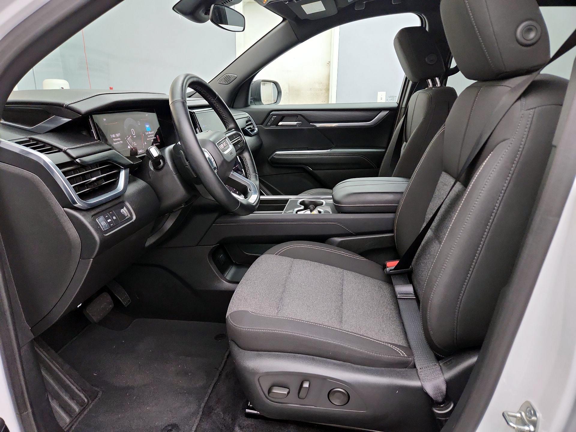 Thumbnail: 2025 GMC Acadia - 11