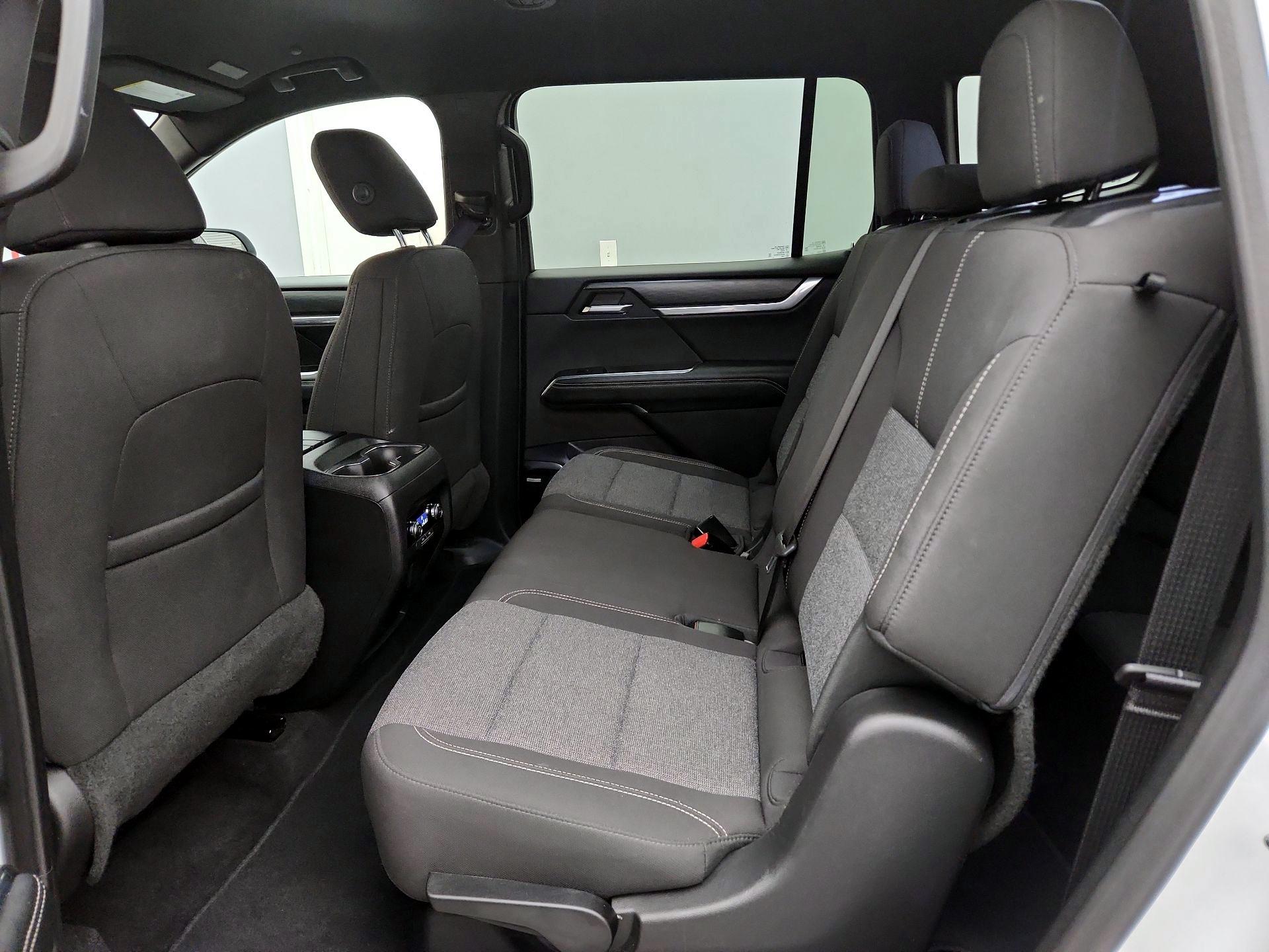 Thumbnail: 2025 GMC Acadia - 19