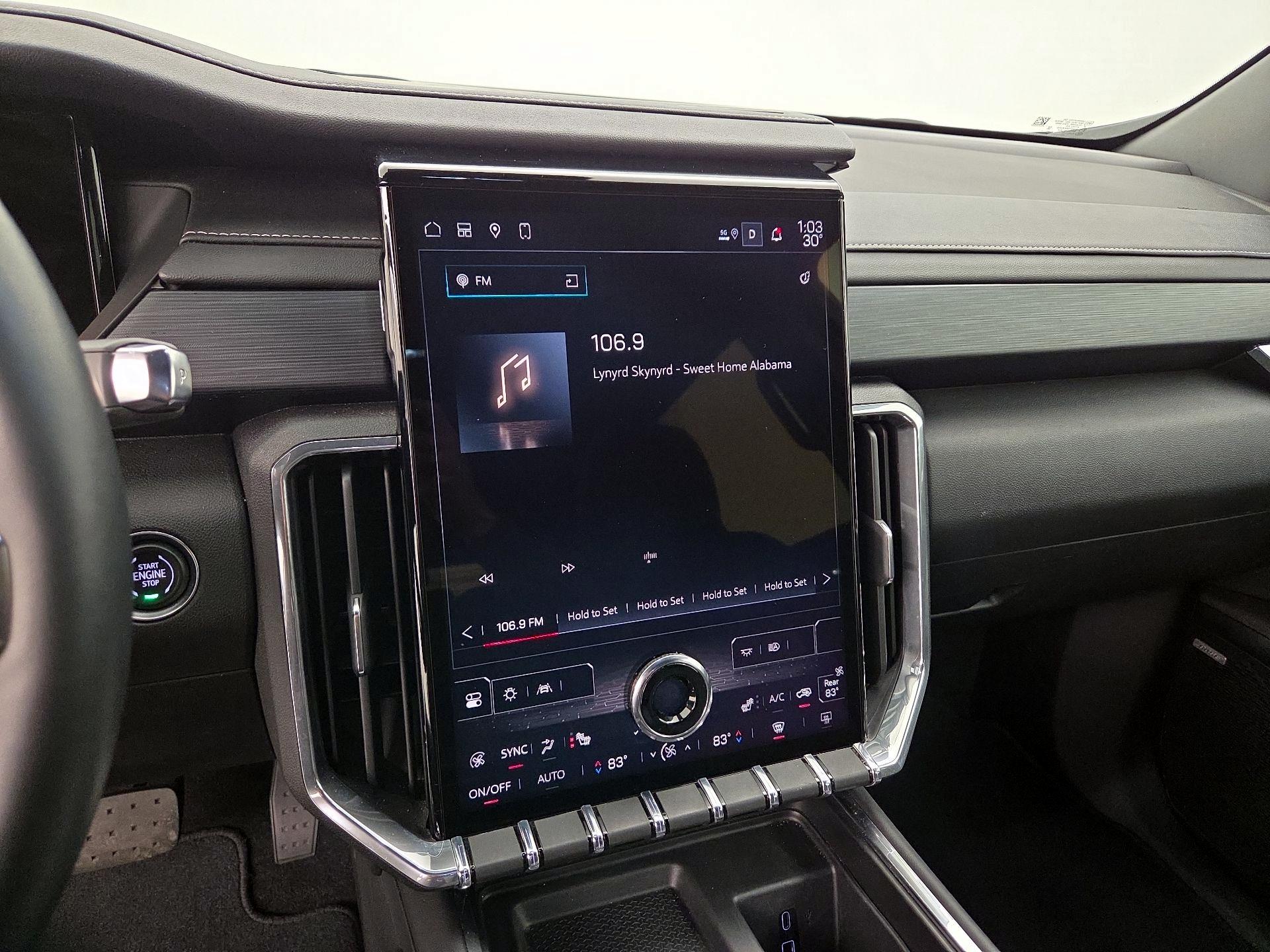 Thumbnail: 2025 GMC Acadia - 16