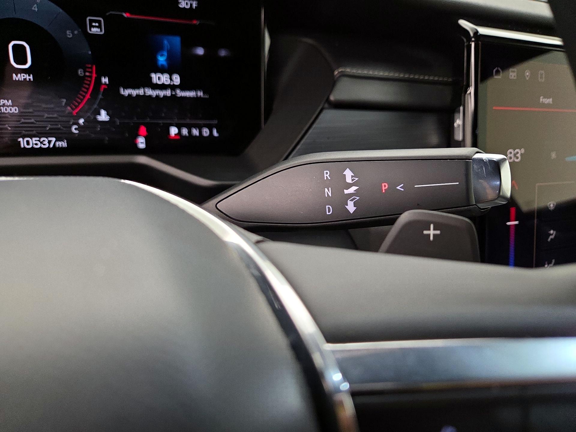 Thumbnail: 2025 GMC Acadia - 18