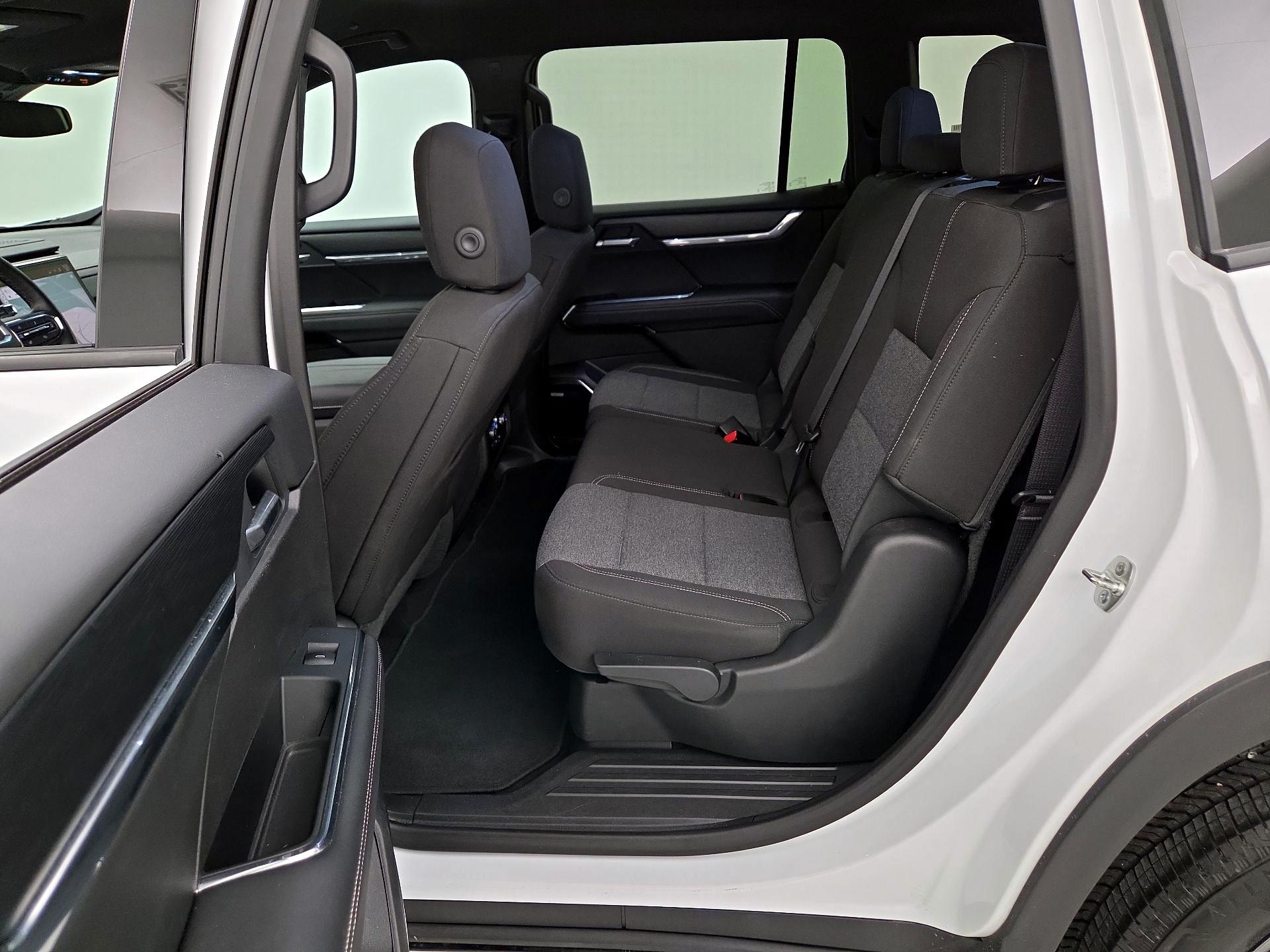 Thumbnail: 2025 GMC Acadia - 20