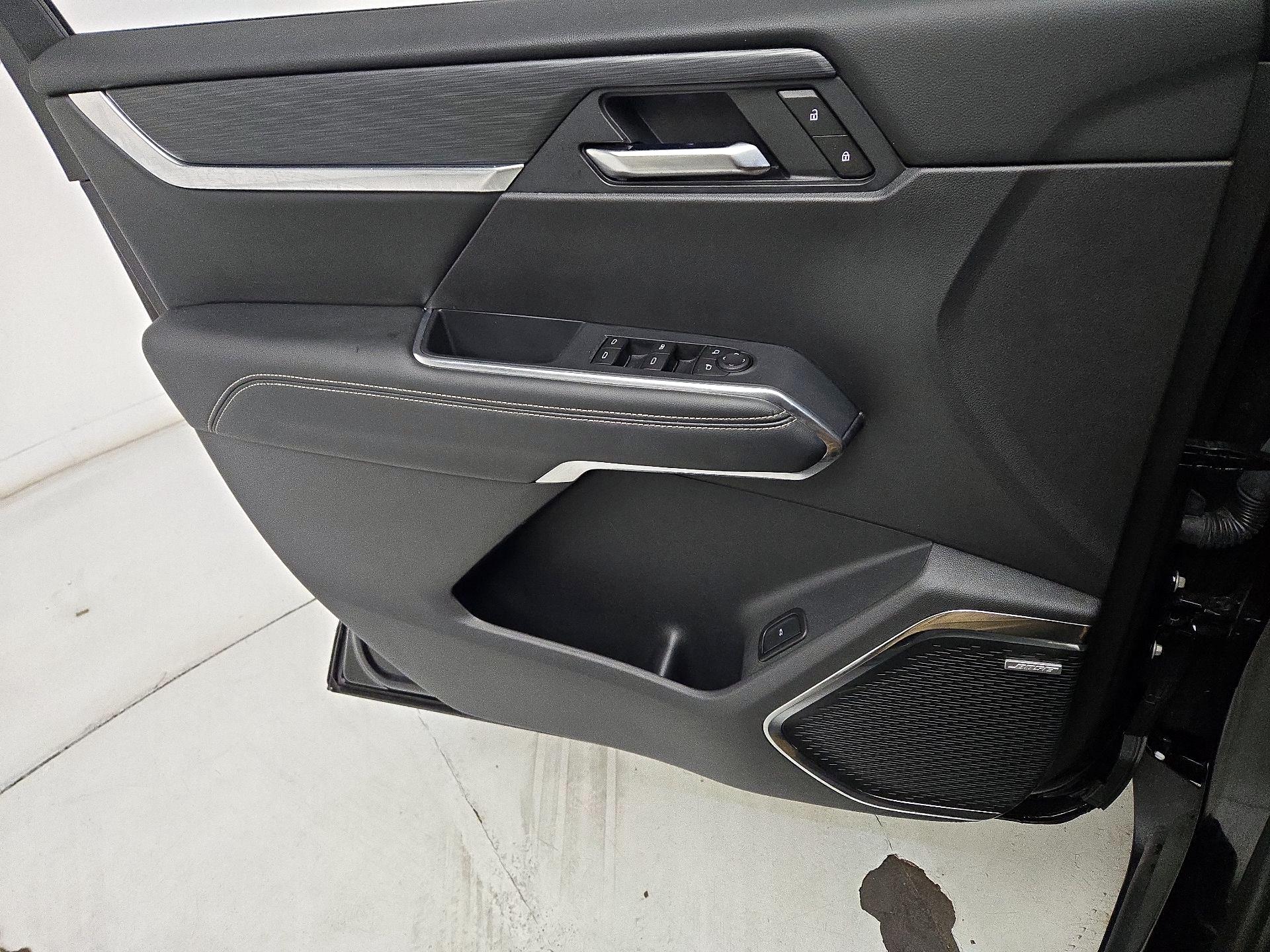 Thumbnail: 2025 GMC Acadia - 12