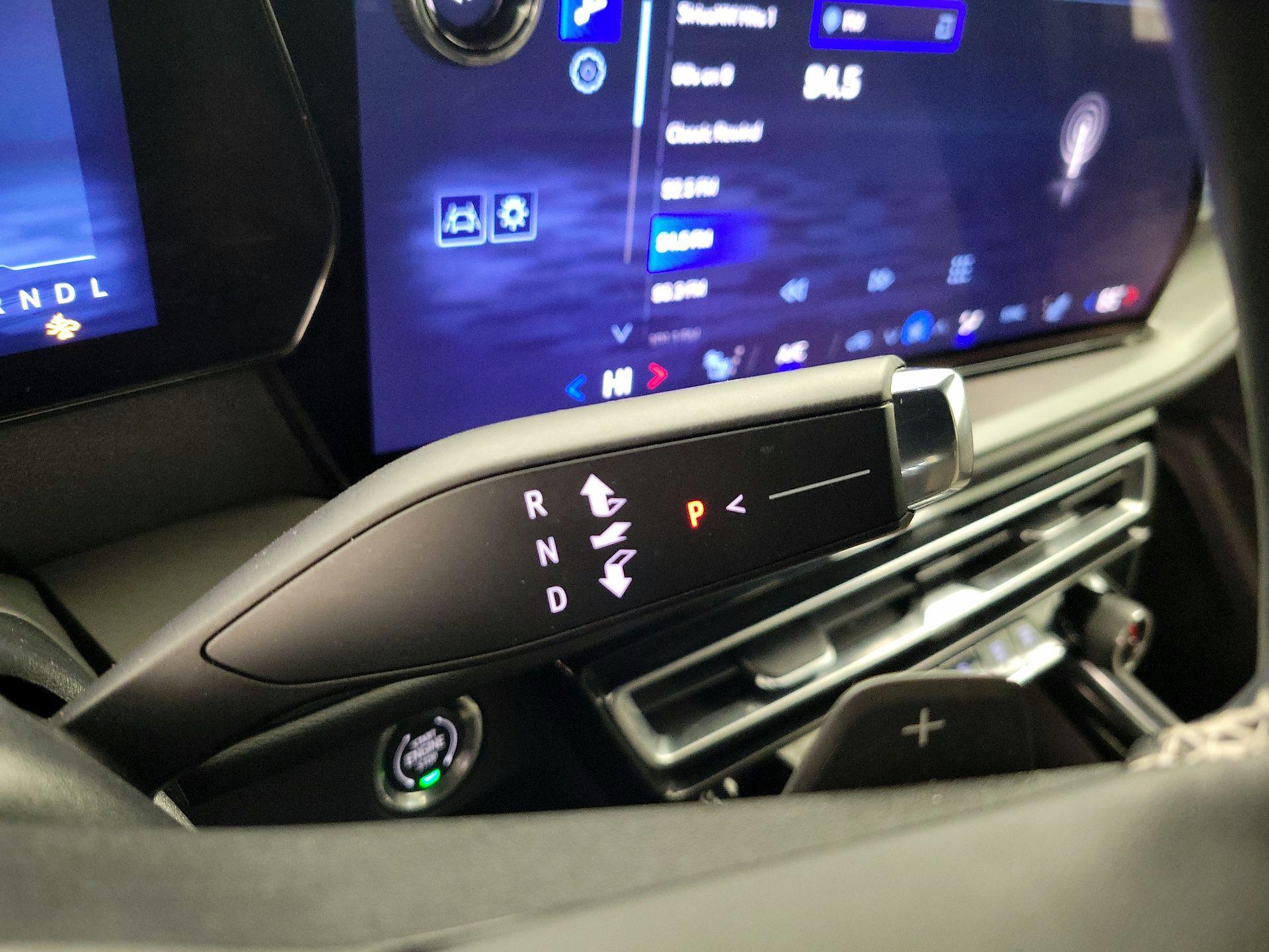 Thumbnail: 2025 Chevrolet Traverse - 17