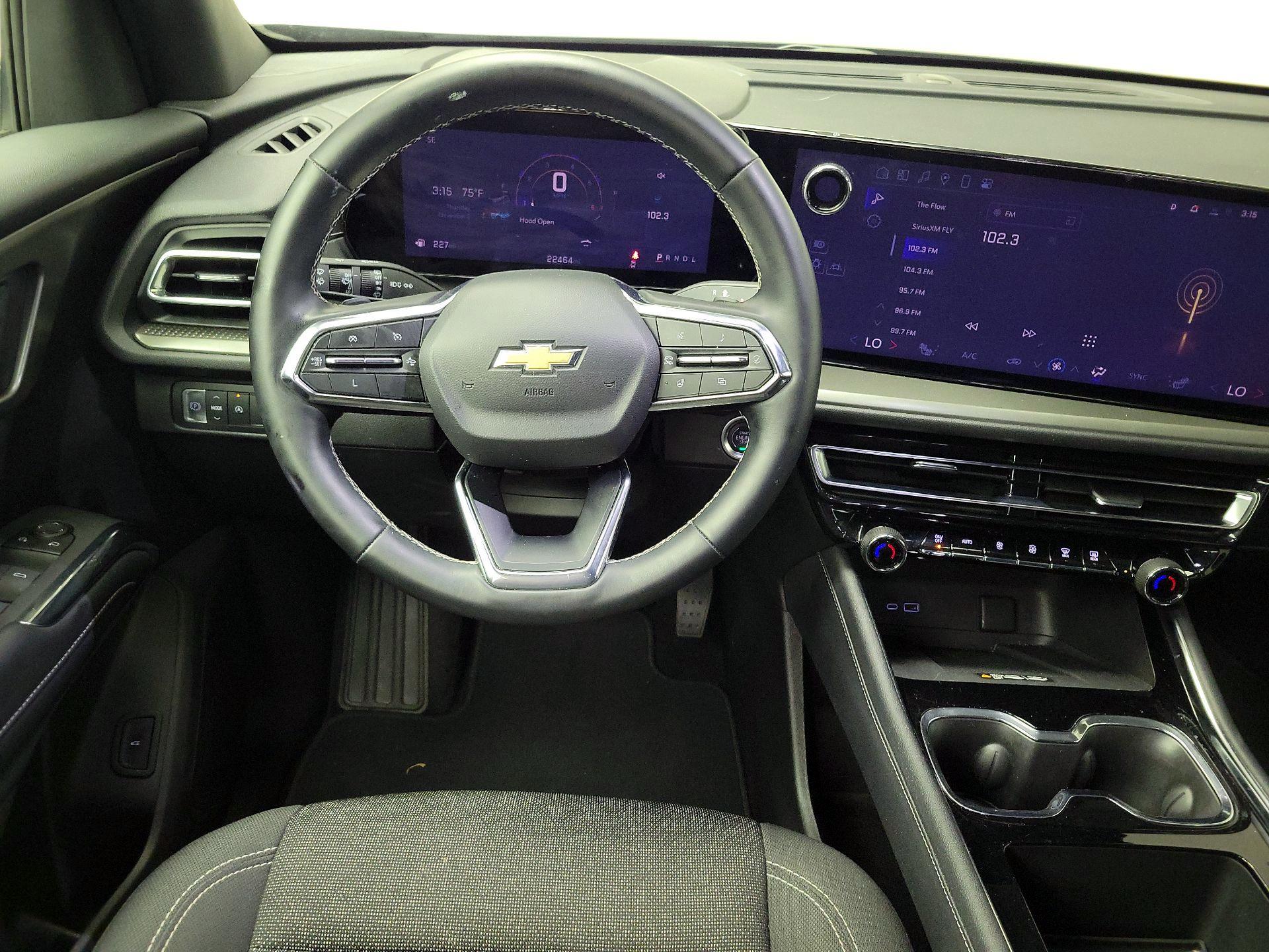 Thumbnail: 2025 Chevrolet Traverse - 10