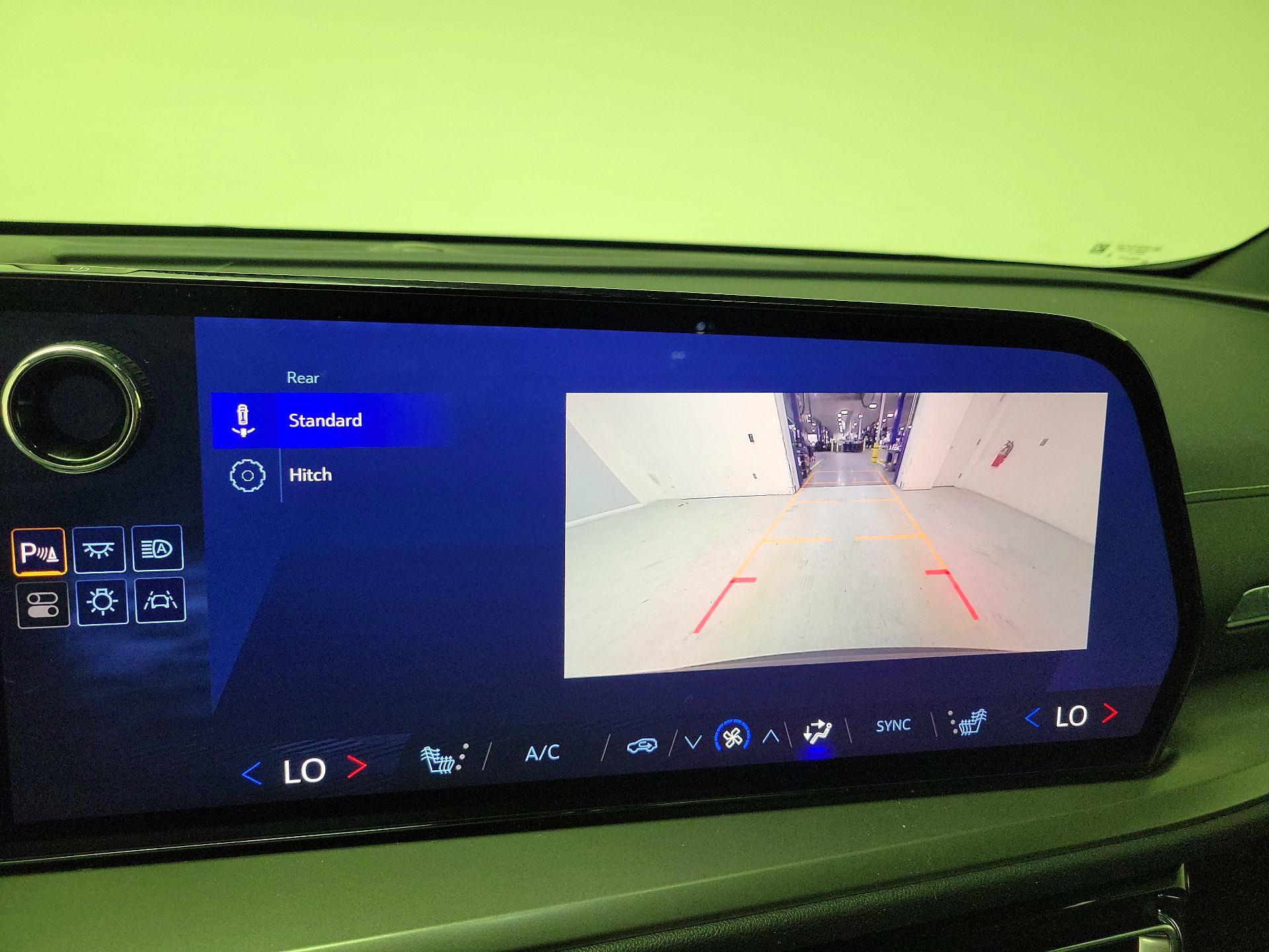 Thumbnail: 2025 Chevrolet Traverse - 14