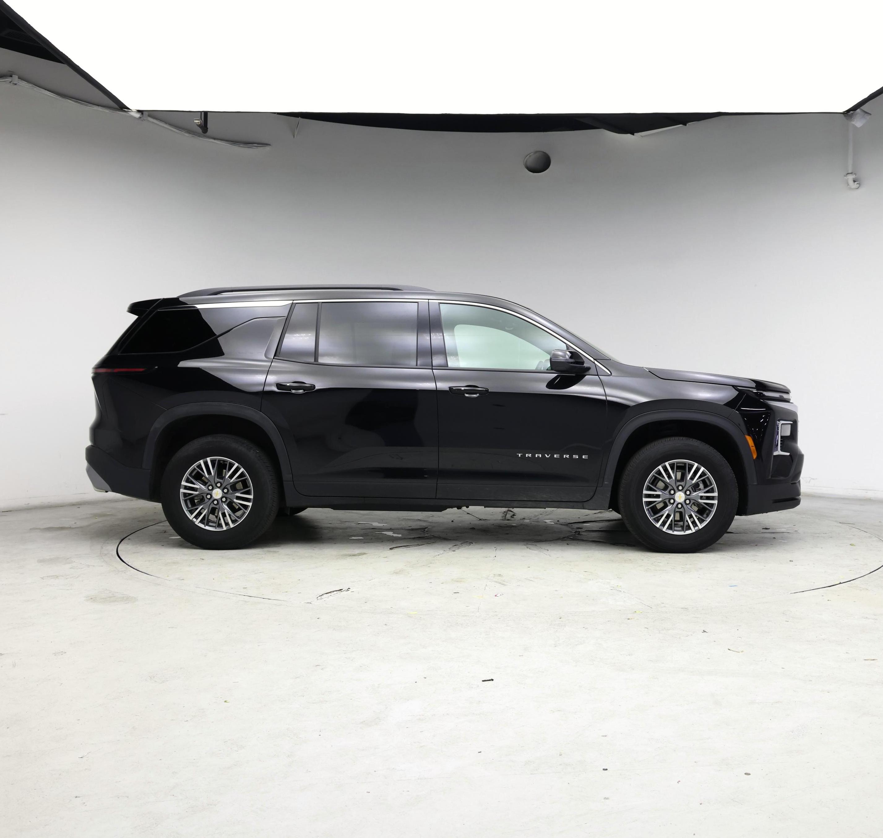 Thumbnail: 2025 Chevrolet Traverse - 7